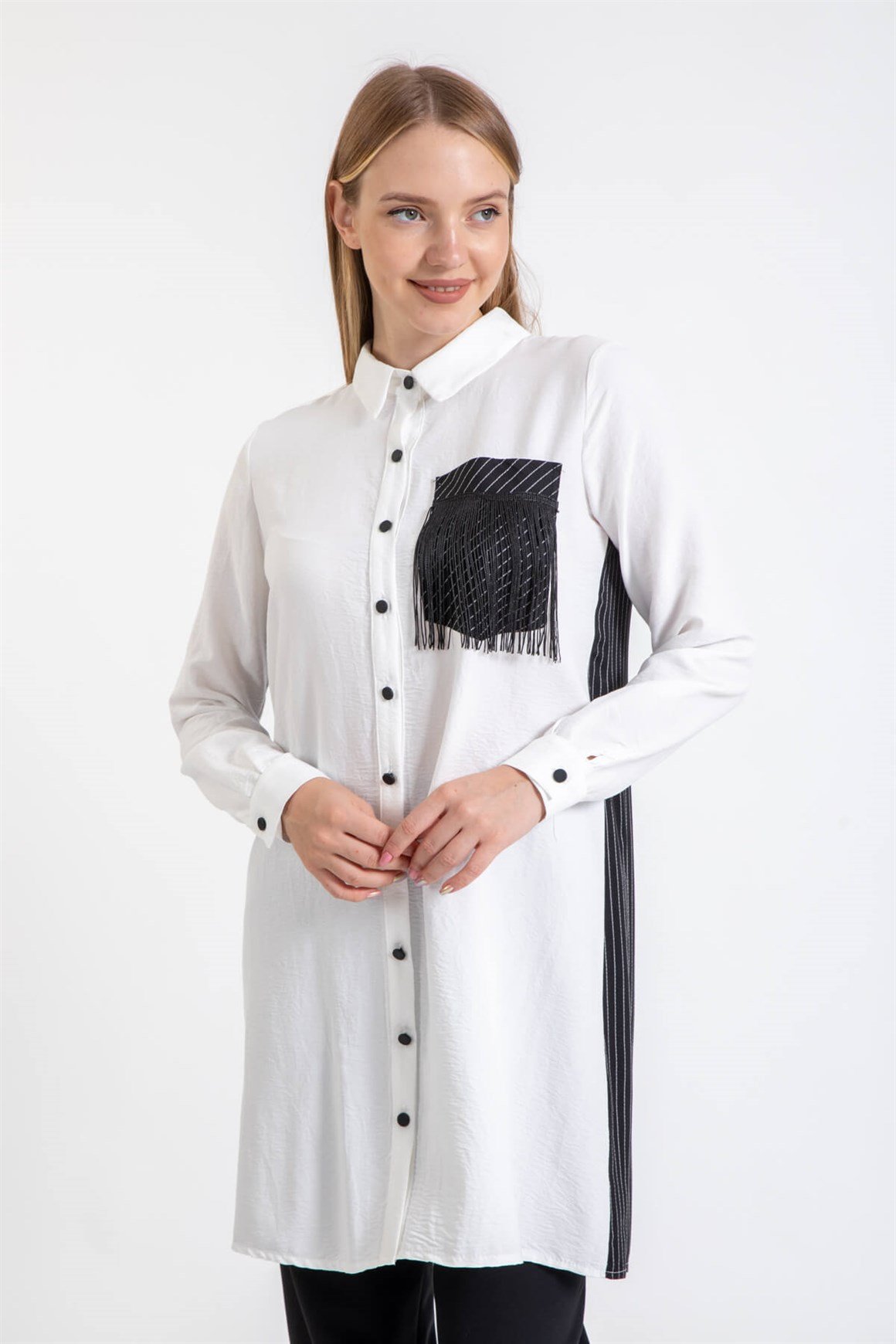 Cebi Püsküllü Tunik  Siyah