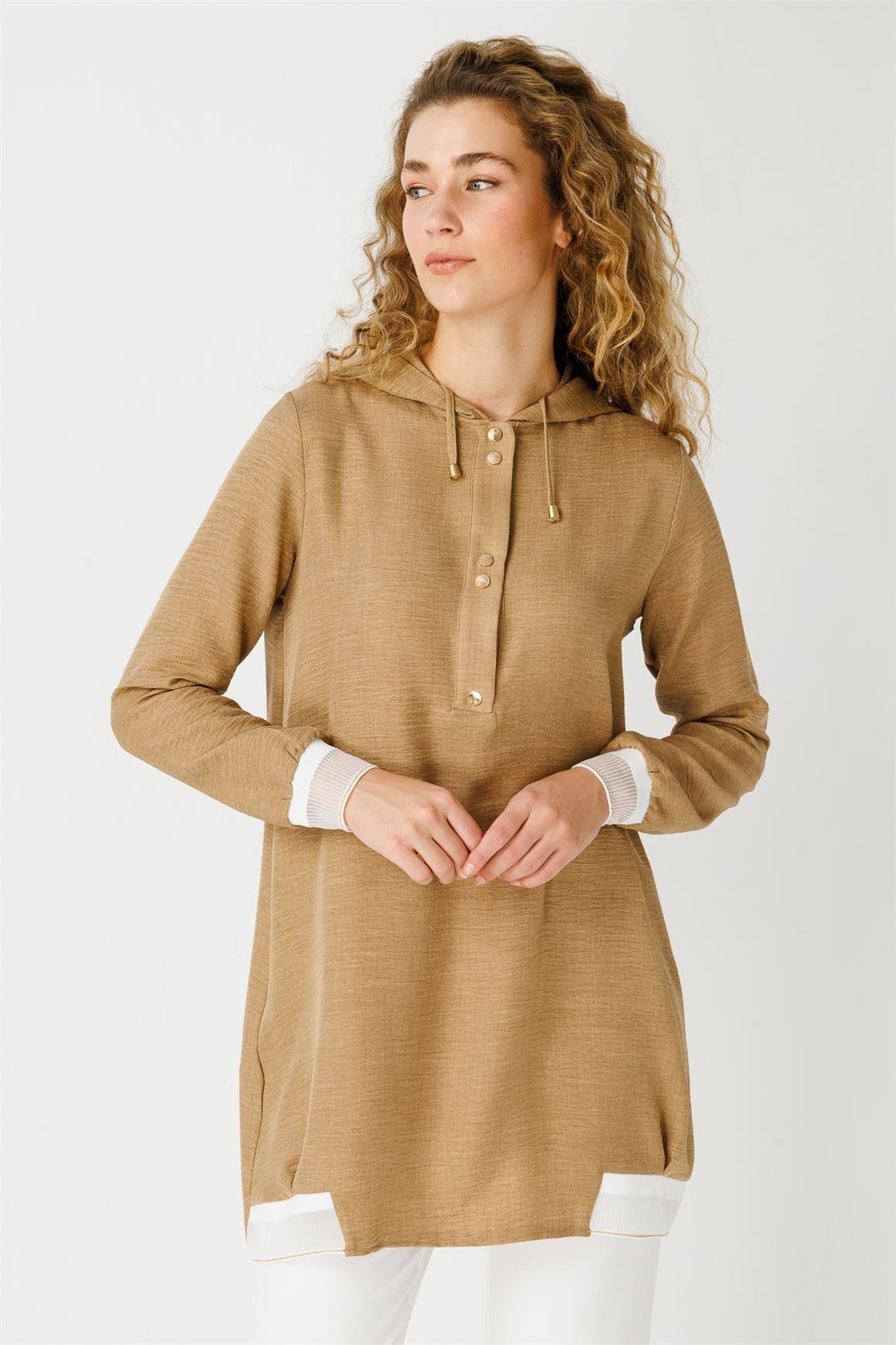 Ribana Detaylı Kapişonlu Rahat Kullanışlı Tunik  Camel