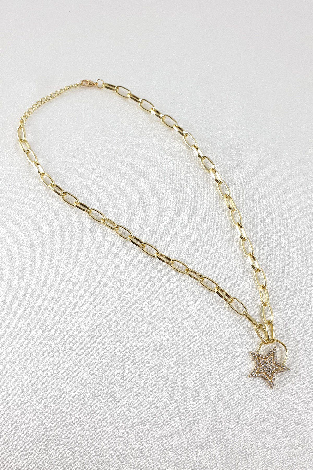 Gold Ringed Star Detailed Necklace