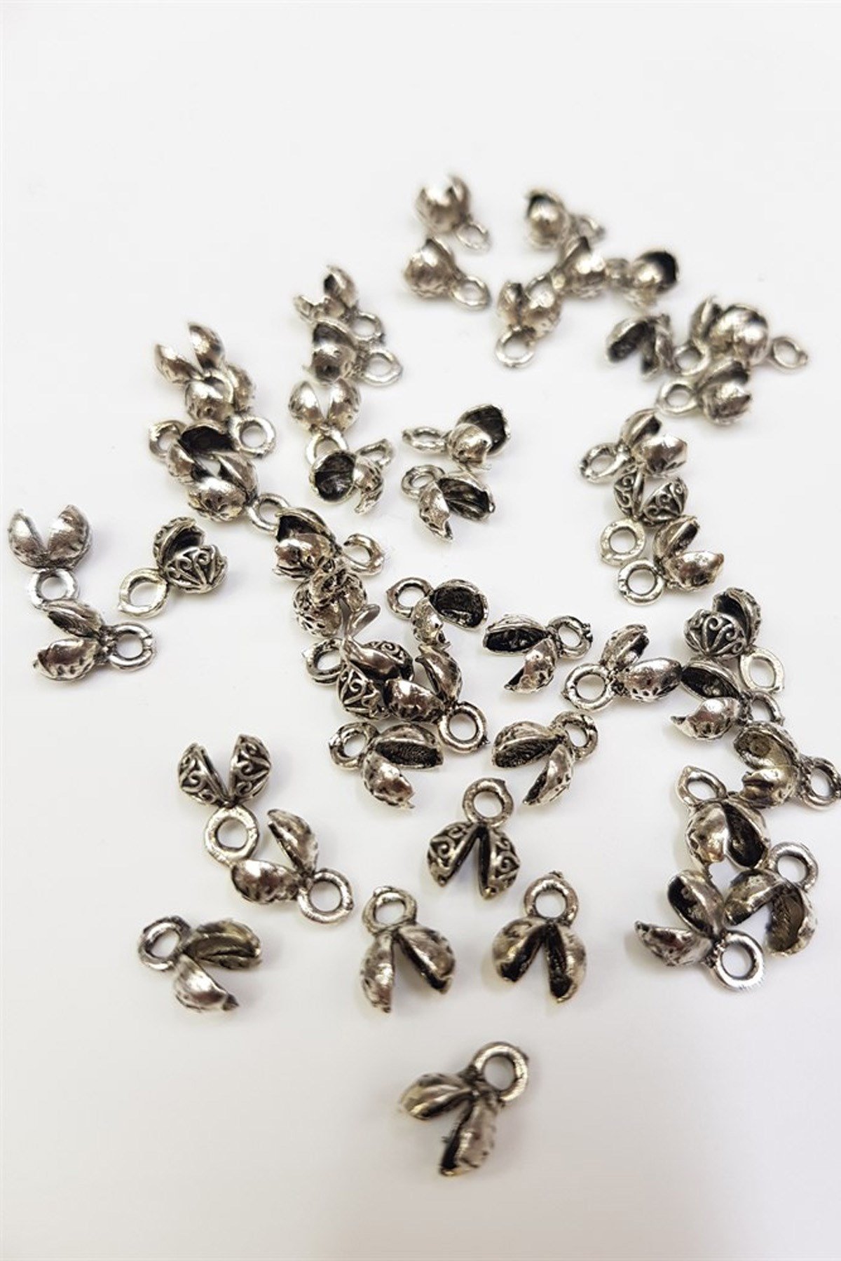 Silver Knot Closure