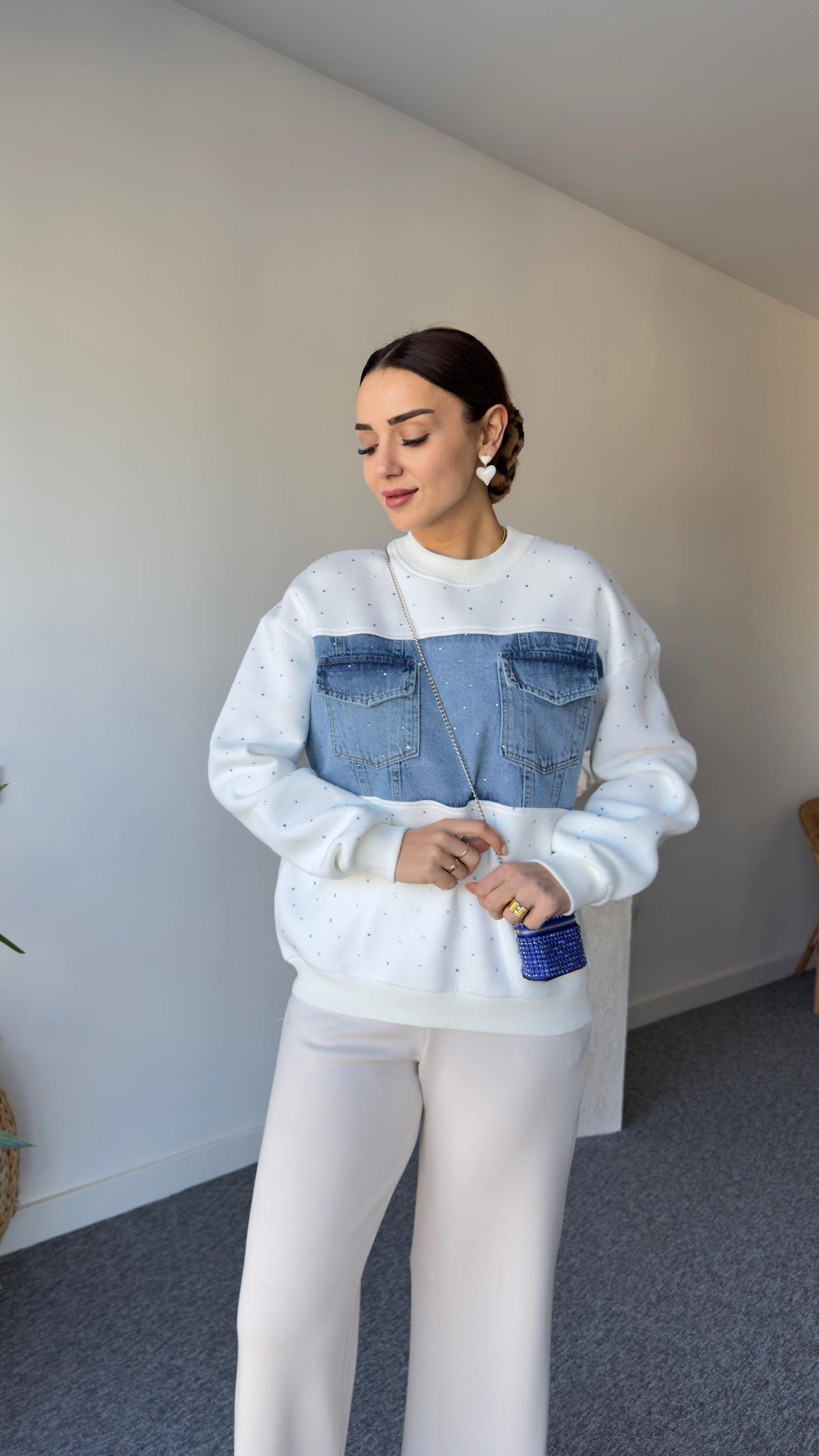 Kais Kot Garnili Taşlı Beyaz Sweatshirt