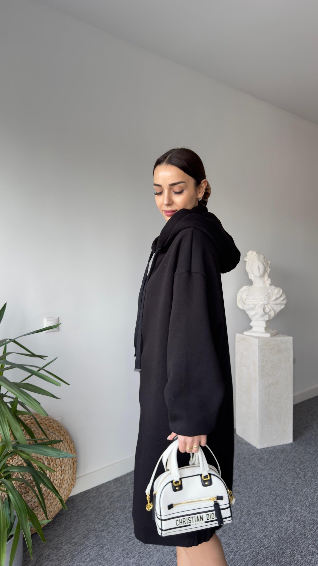 Oversize Şardonlu Kapüşonlu Elbise