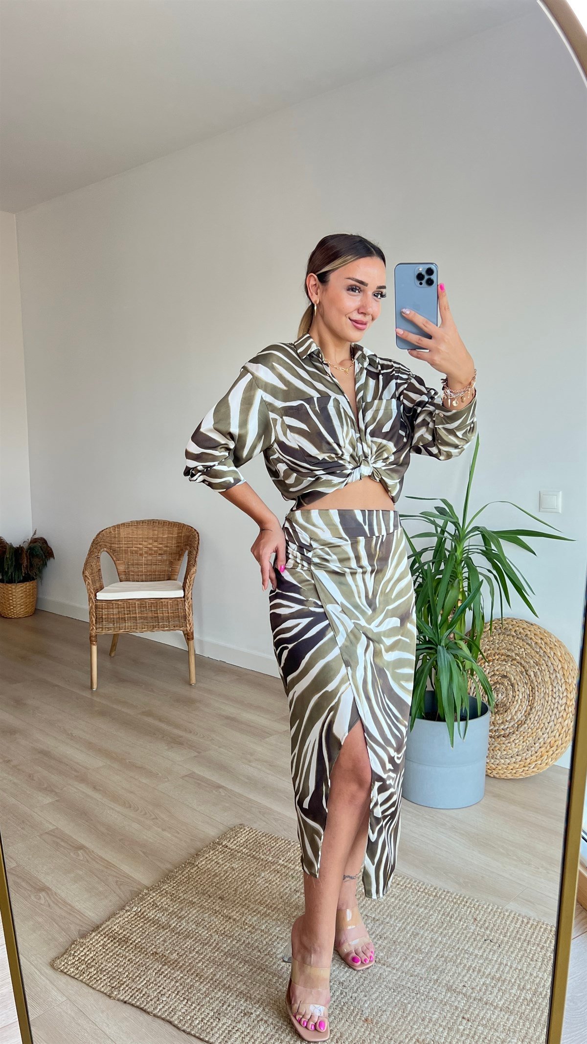 Zara Model Yırtmaç Detaylı Zebra Desen Etek
