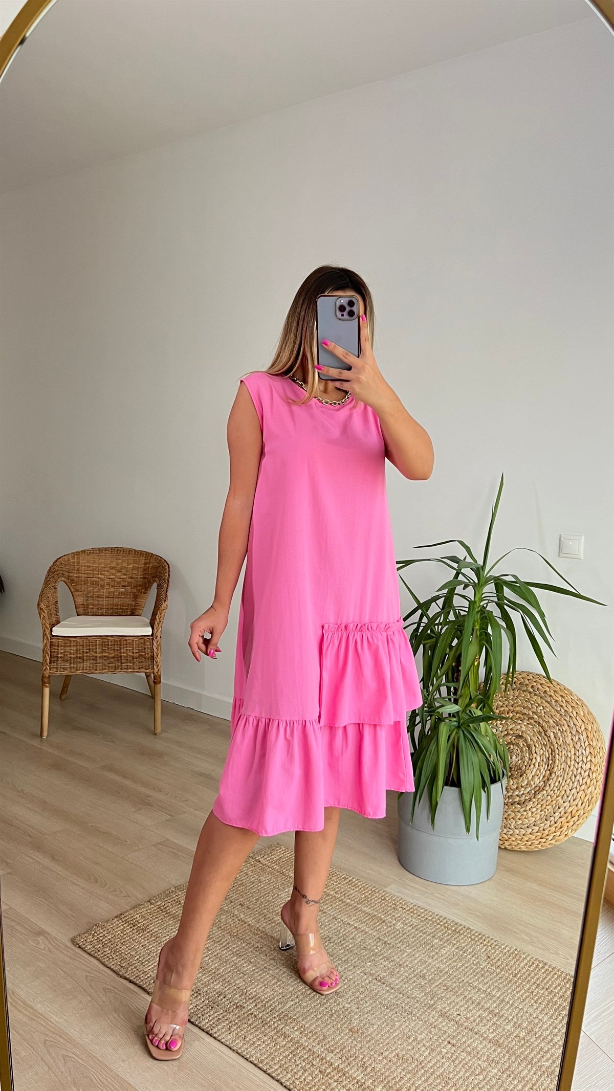 Kolsuz Fırfırlı Pembe Poplin Elbise 