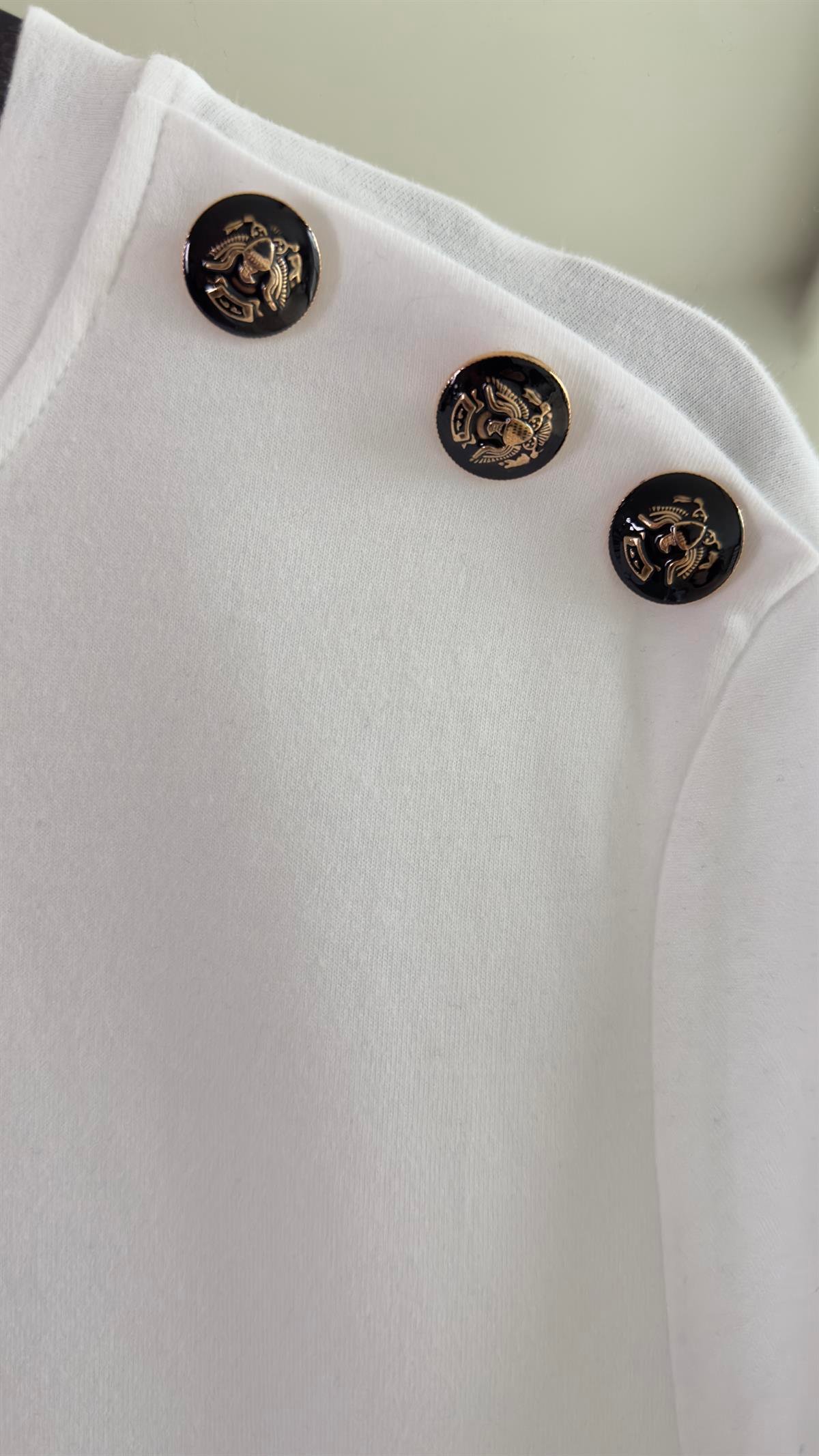 Orj Marka Omzu Düğmeli Tshirt