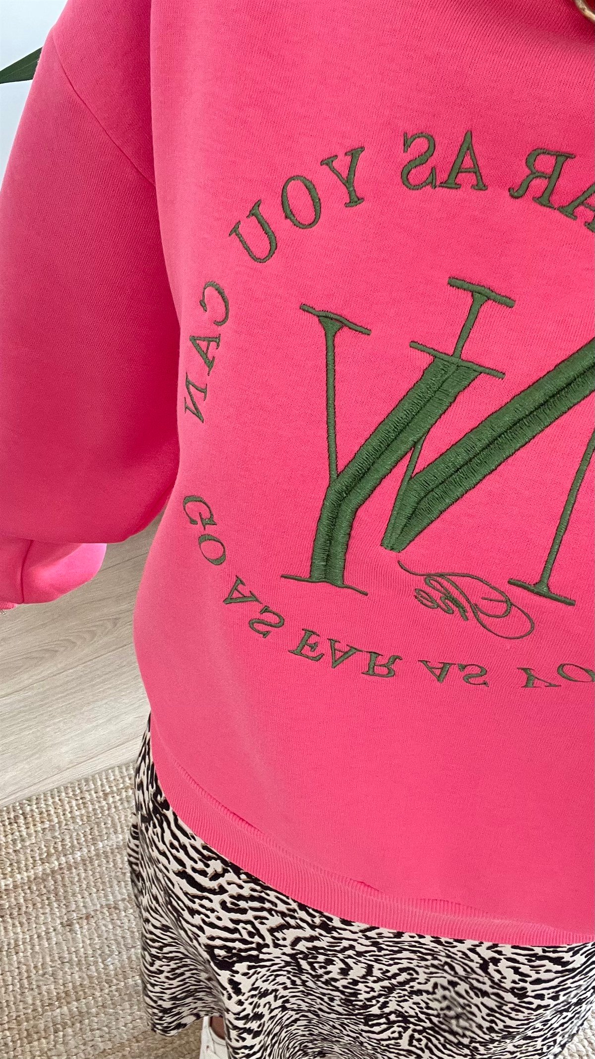 Ny Nakışlı Pembe Sweatshirt