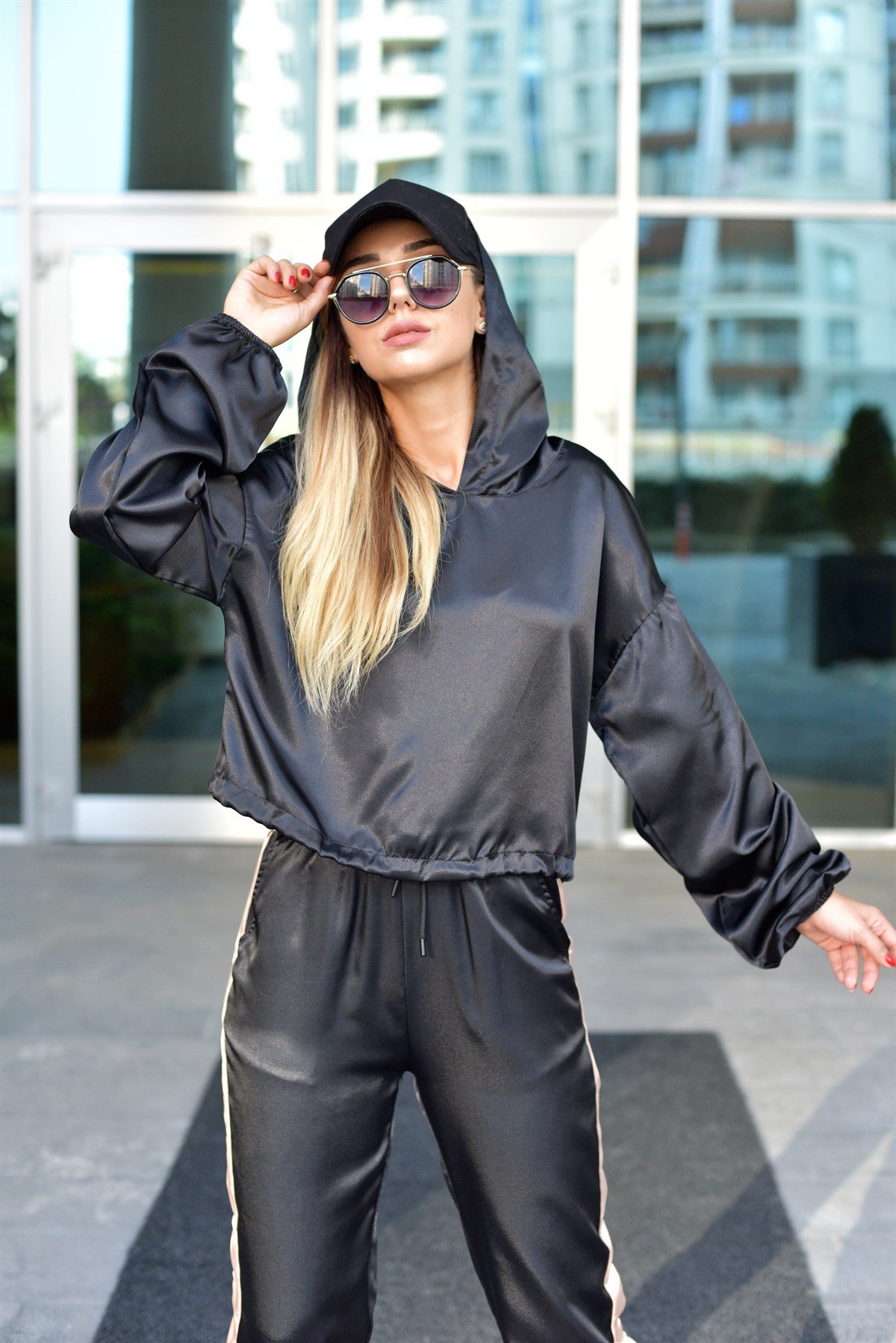 Kapüşonlu Saten Sweat