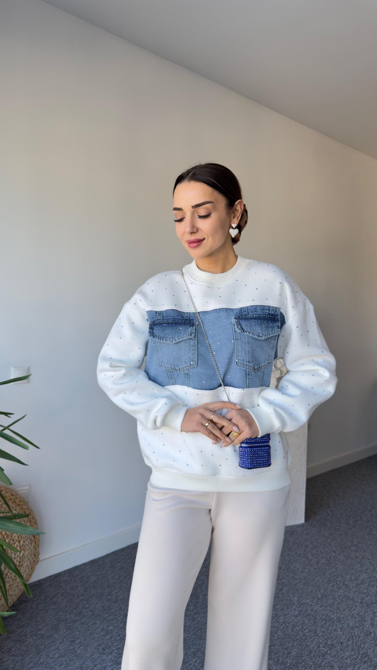 Kais Kot Garnili Taşlı Beyaz Sweatshirt
