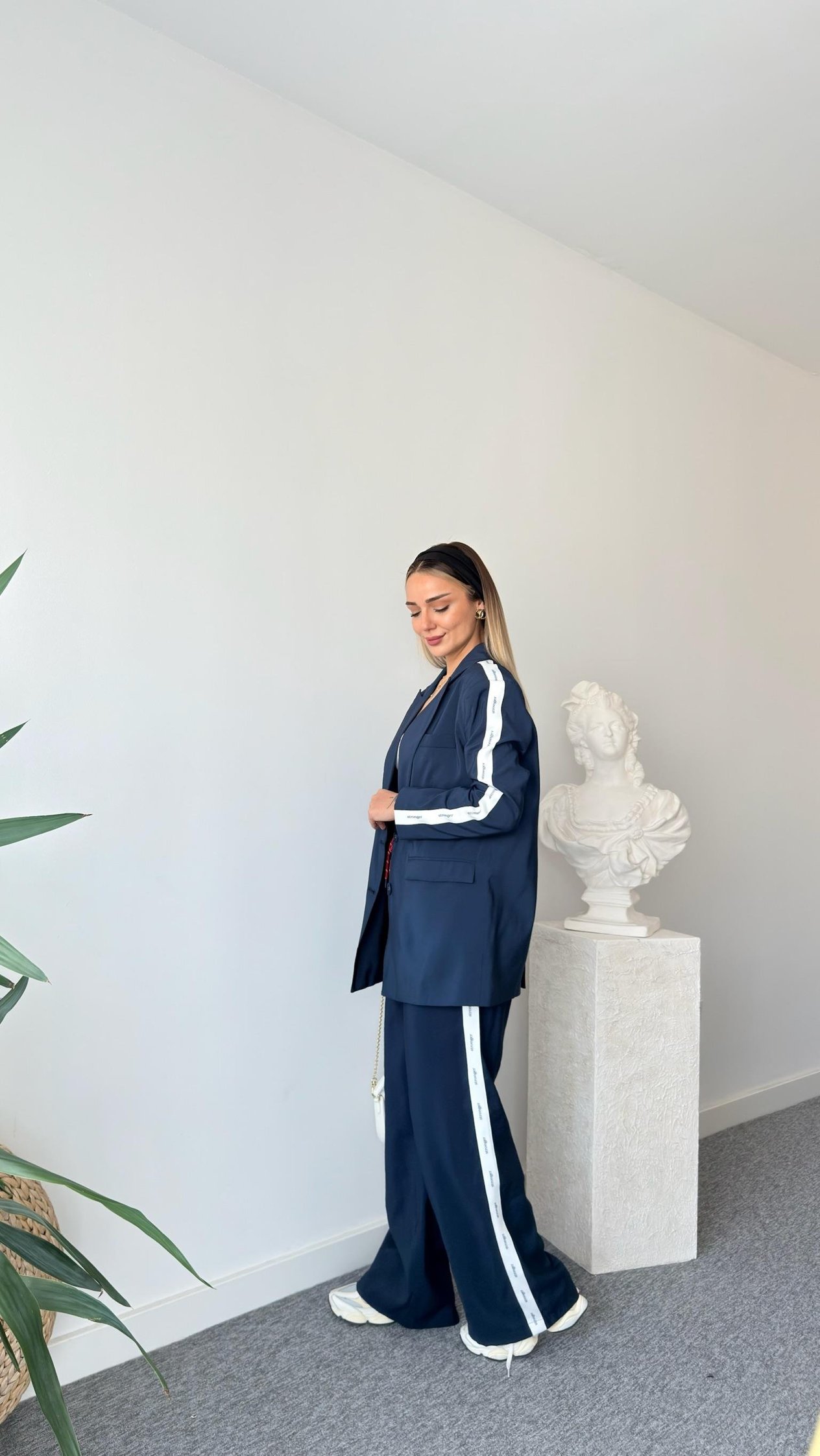 Lorde Şerit Detaylı Tensel Blazer Ceket