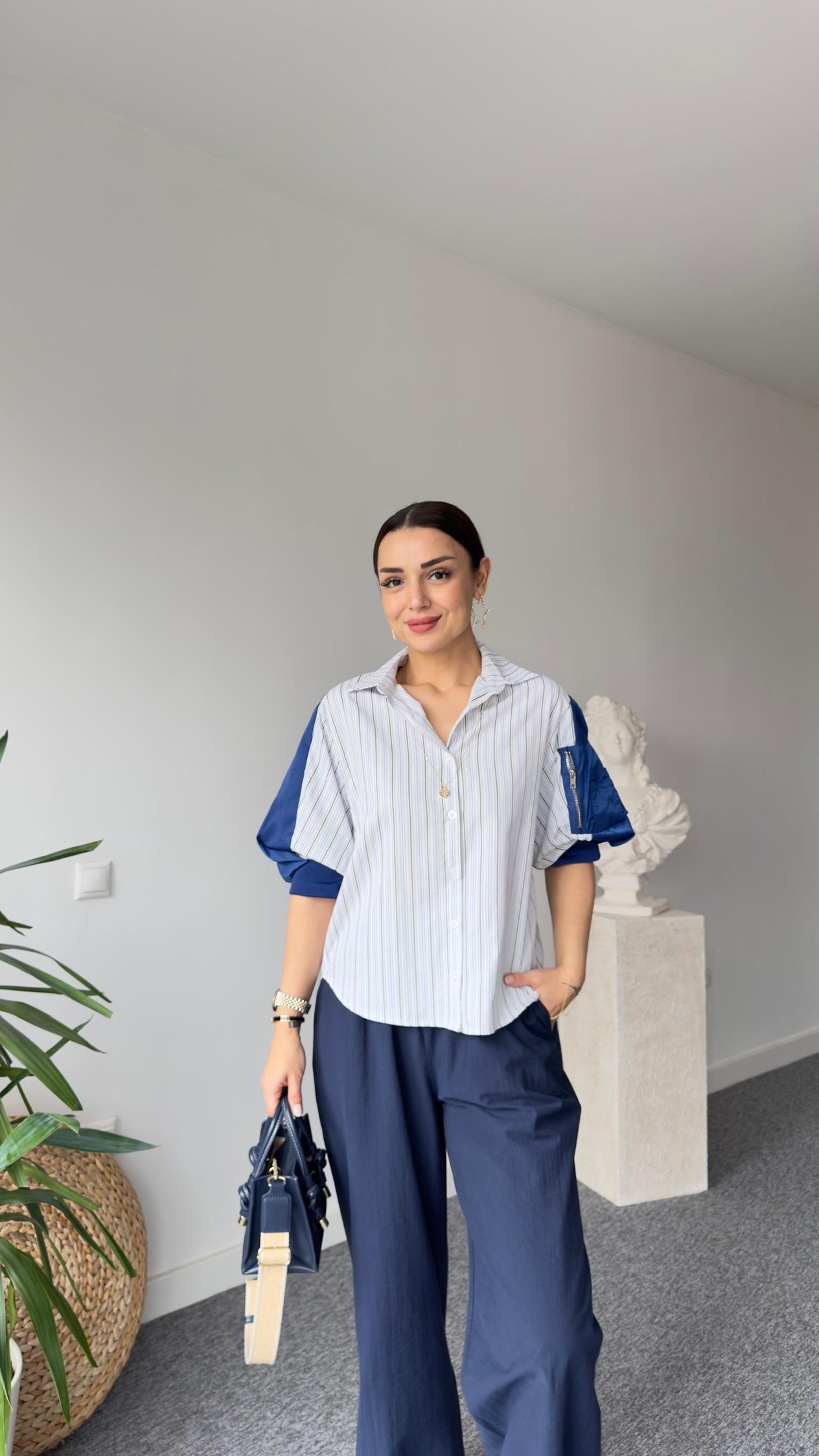 Kollar Mavi Paraşüt Detay Tasarım Gömlek