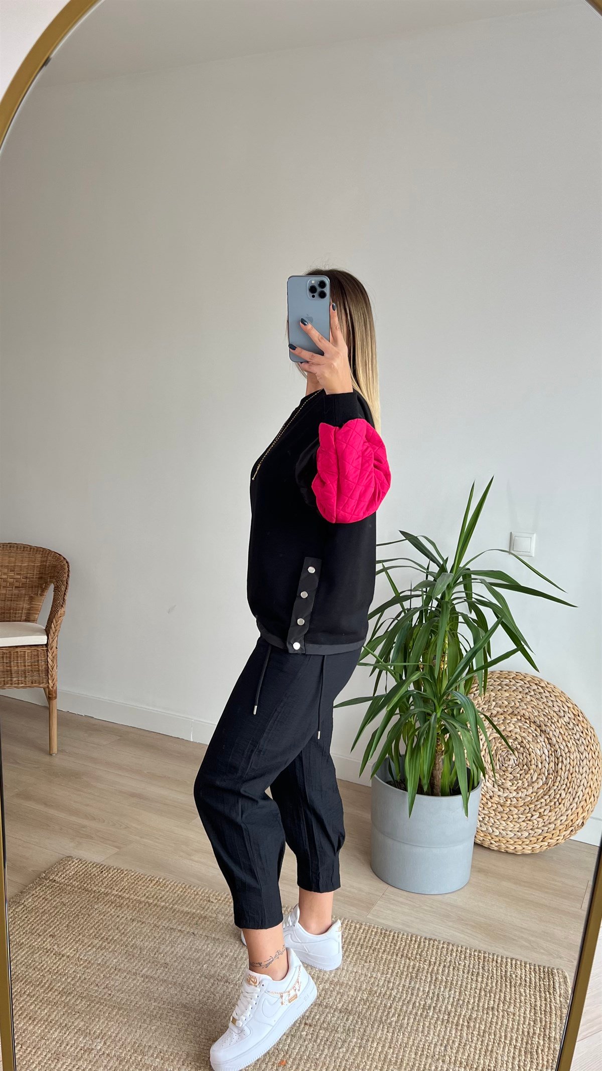 Twist Model Kolları Pembe Kapitone Tasarım Sweat