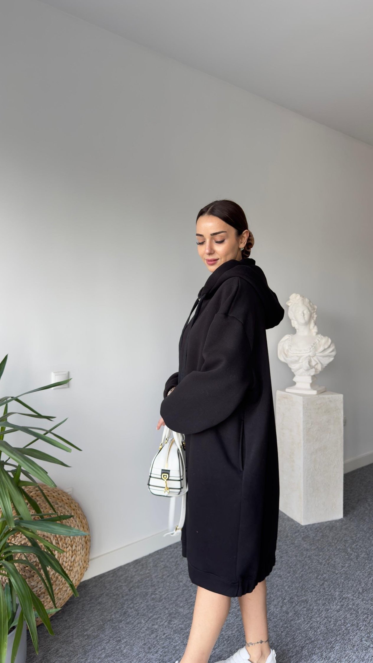 Oversize Şardonlu Kapüşonlu Elbise