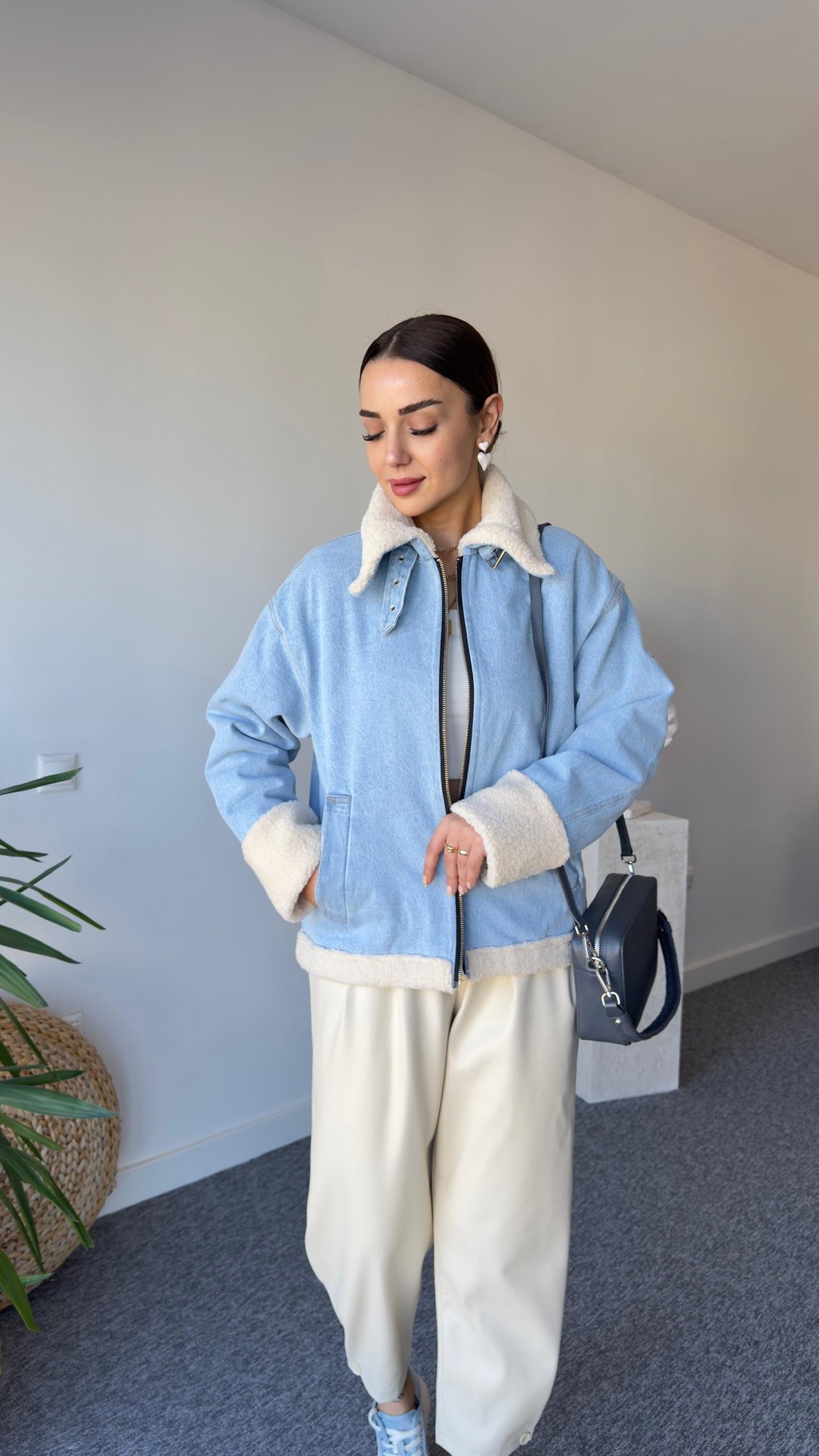 Marka Model İçi Peluş Kot Mont