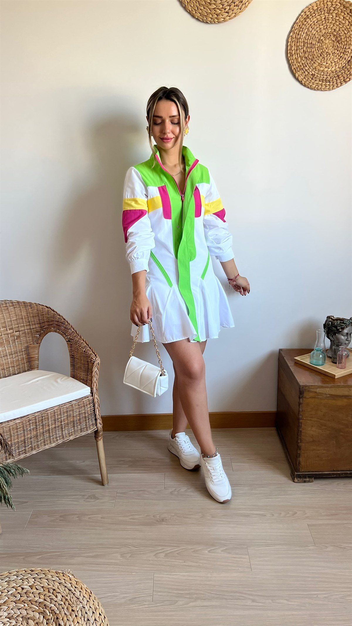 Twist Model Renkli Beyaz Elbise