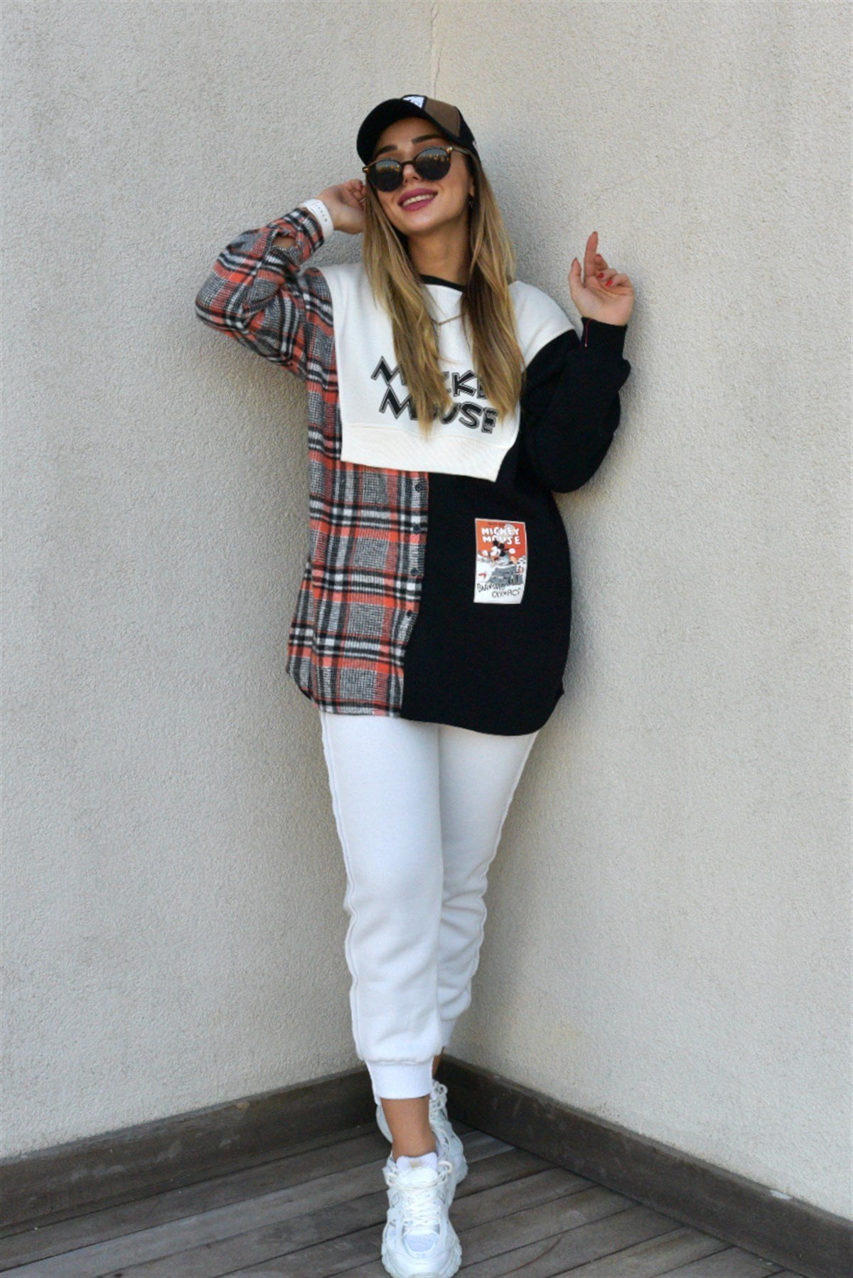 Ekose Detaylı Mickey Mouse Siyah Sweat	