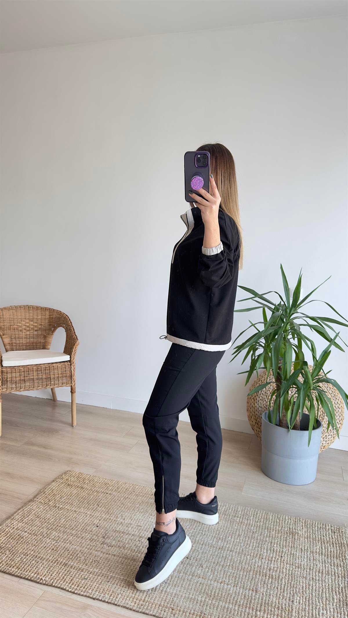 Yarım Fermuar Paraşüt Detay Siyah Sweat