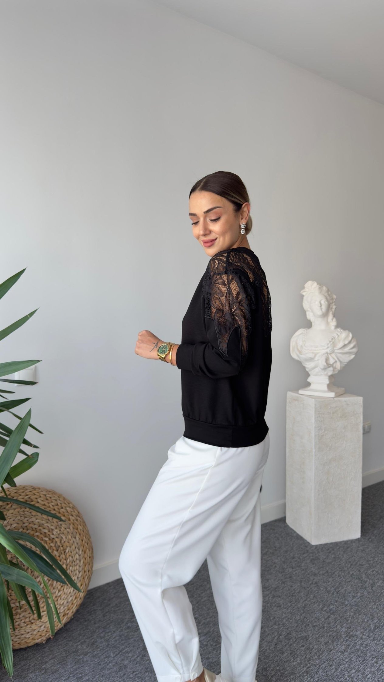 Lazer Güpür Nakışlı Siyah Modal Sweat