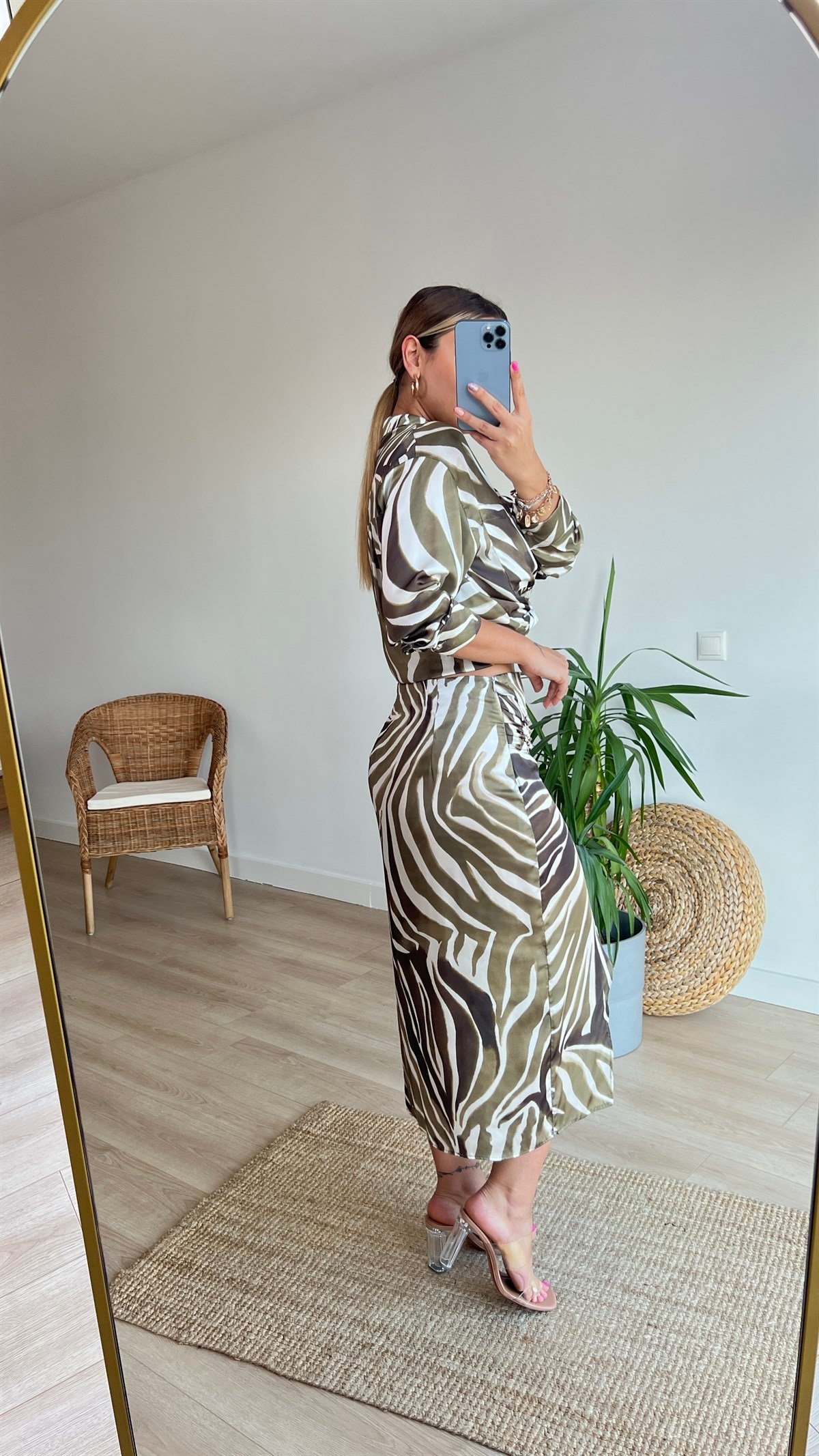 Zara Model Yırtmaç Detaylı Zebra Desen Etek
