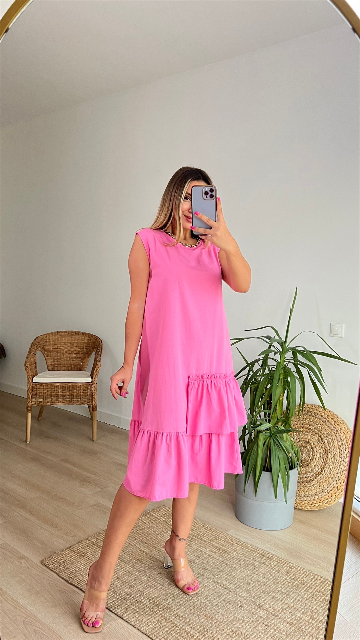Kolsuz Fırfırlı Pembe Poplin Elbise 