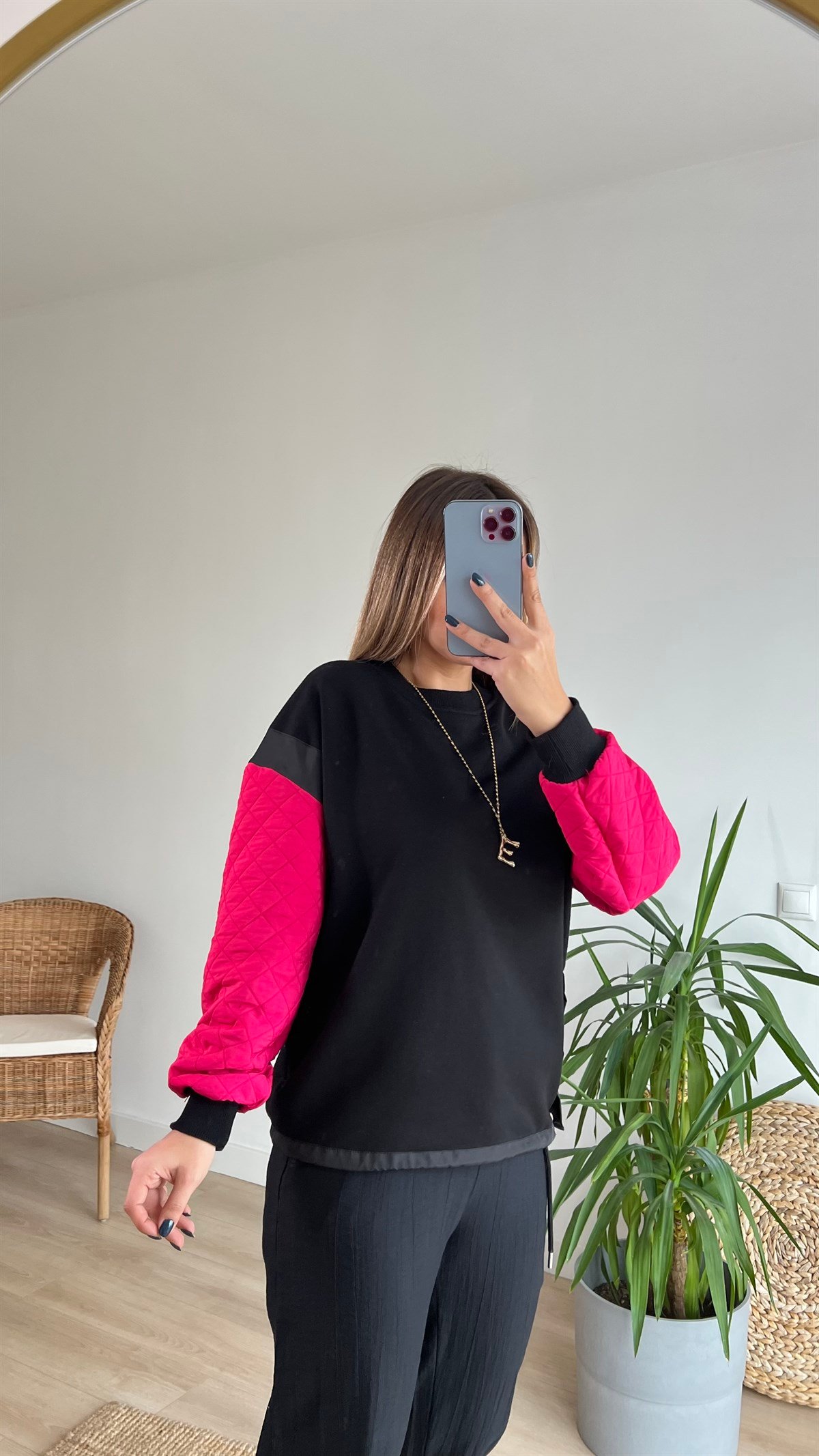 Twist Model Kolları Pembe Kapitone Tasarım Sweat