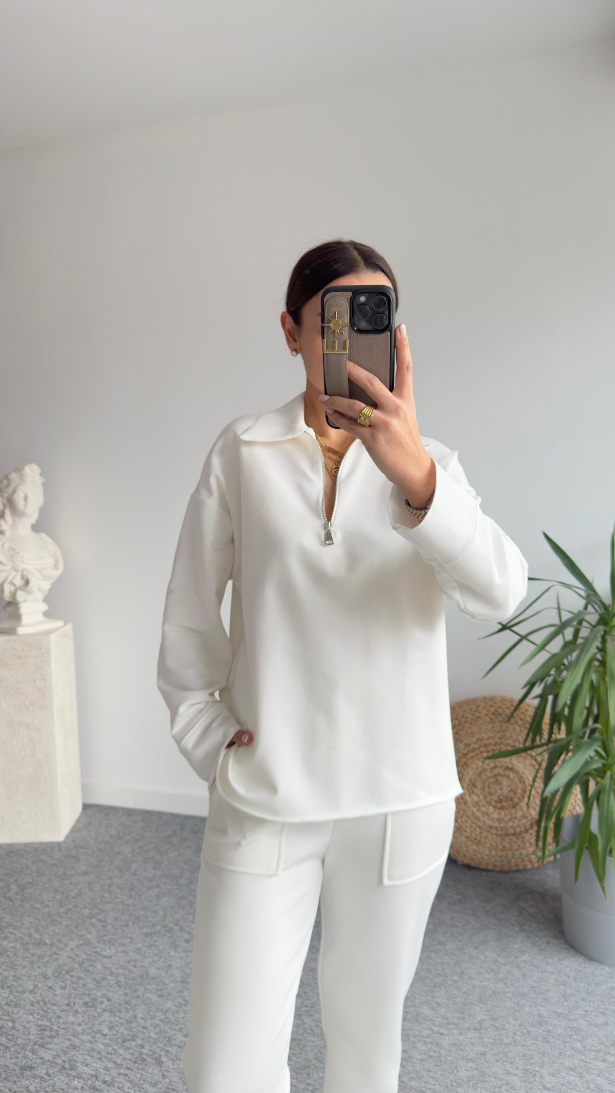 Polo Yaka Yarım Fermuarlı Beyaz Sweat