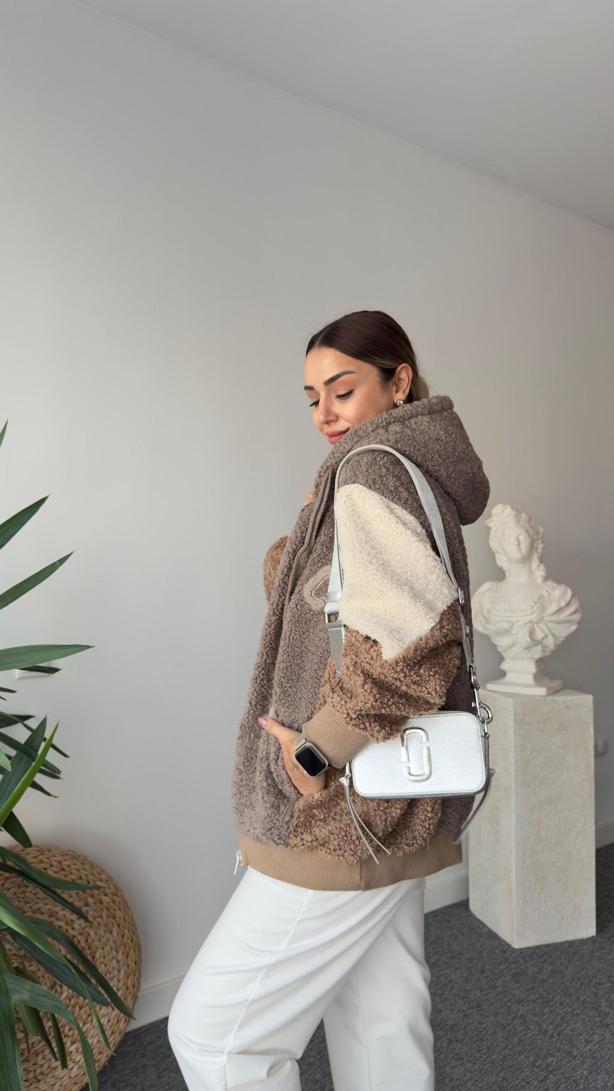 Premıum Yazı Detaylı Kahve Peluş Mont