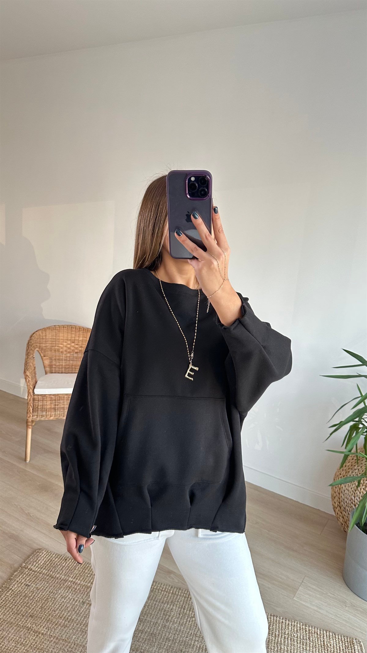 Pileli Yanları Yırtmaçlı Siyah Sweat