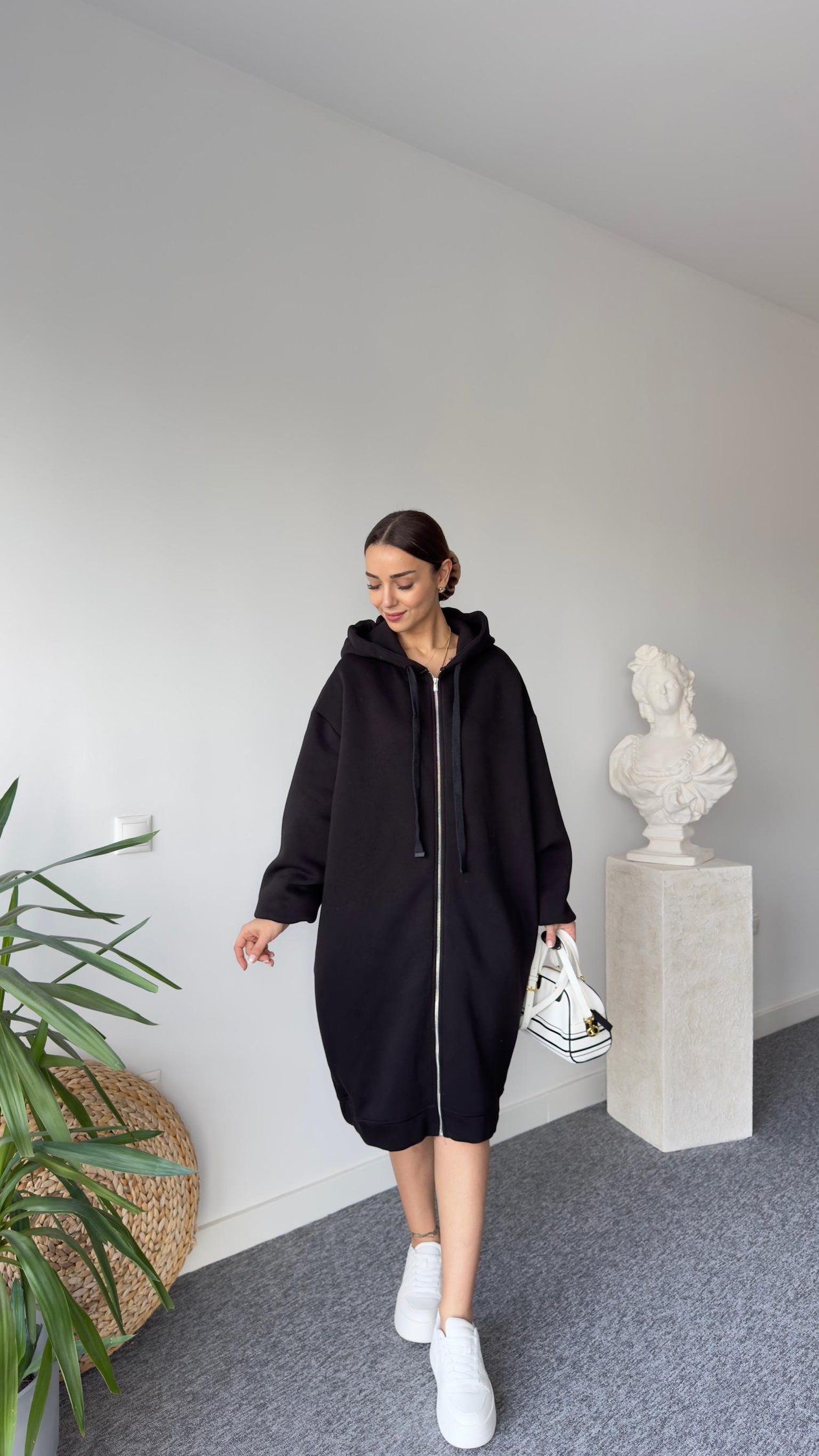 Oversize Şardonlu Kapüşonlu Elbise