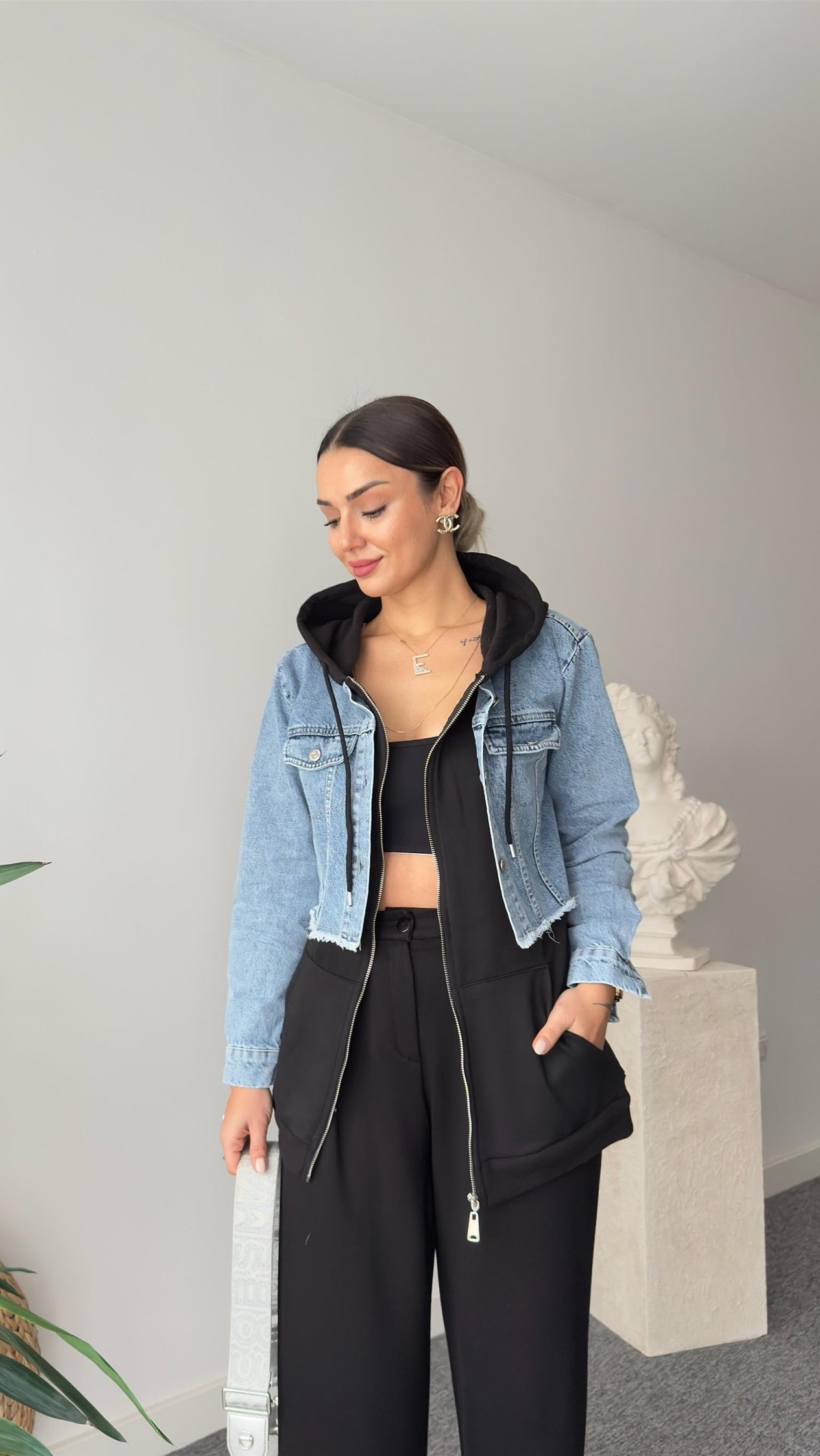Marto Kot Detaylı Kapüşonlu Siyah Sweat