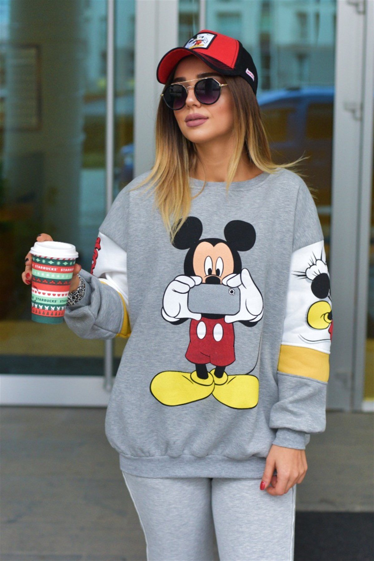 Fotoğraf Çeken Mickey Gri Sweat