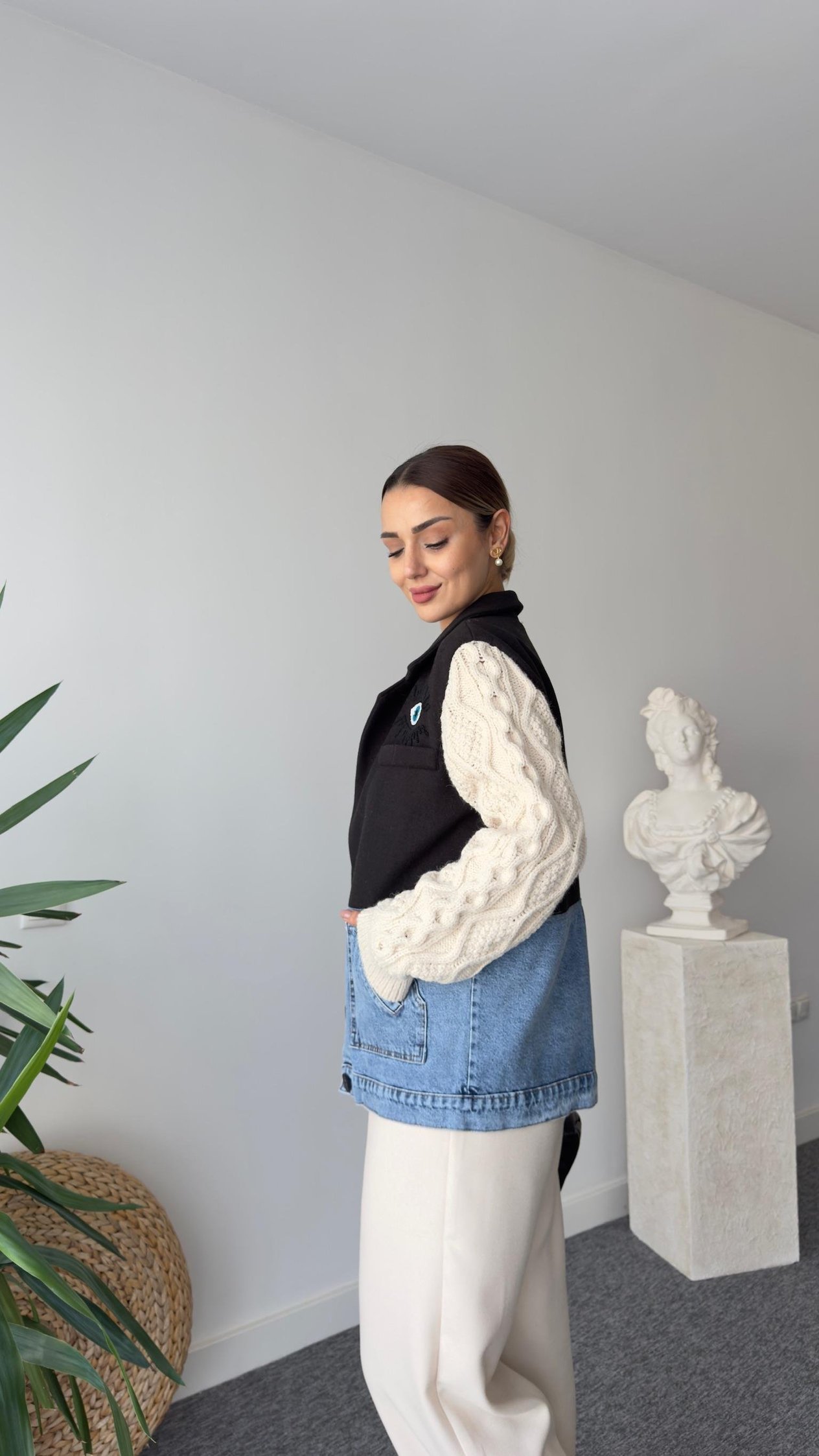 İthal Kollar Triko Detaylı İşlemeli Blazer Ceket