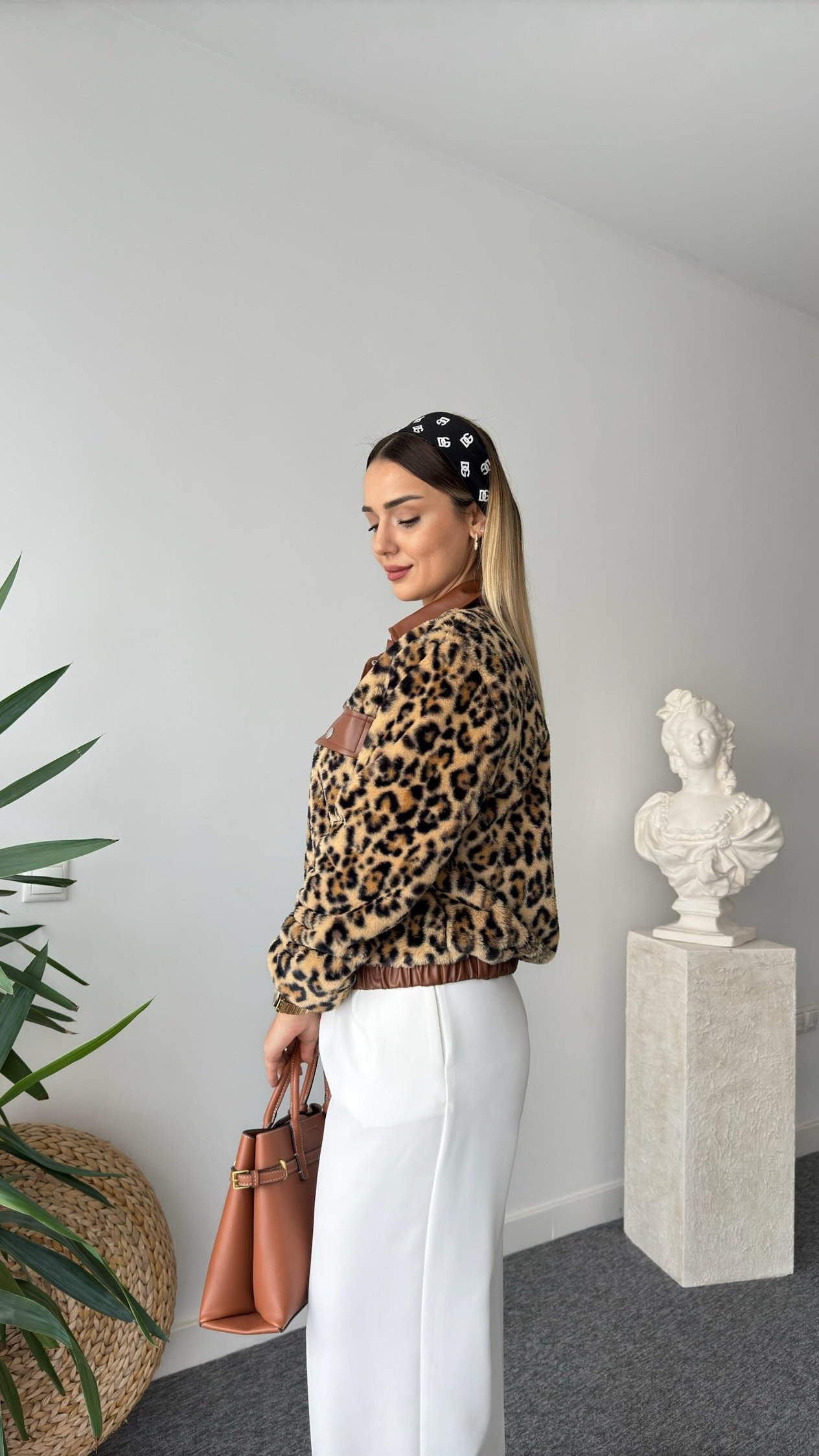 Deri Detaylı Peluş Leopar Ceket