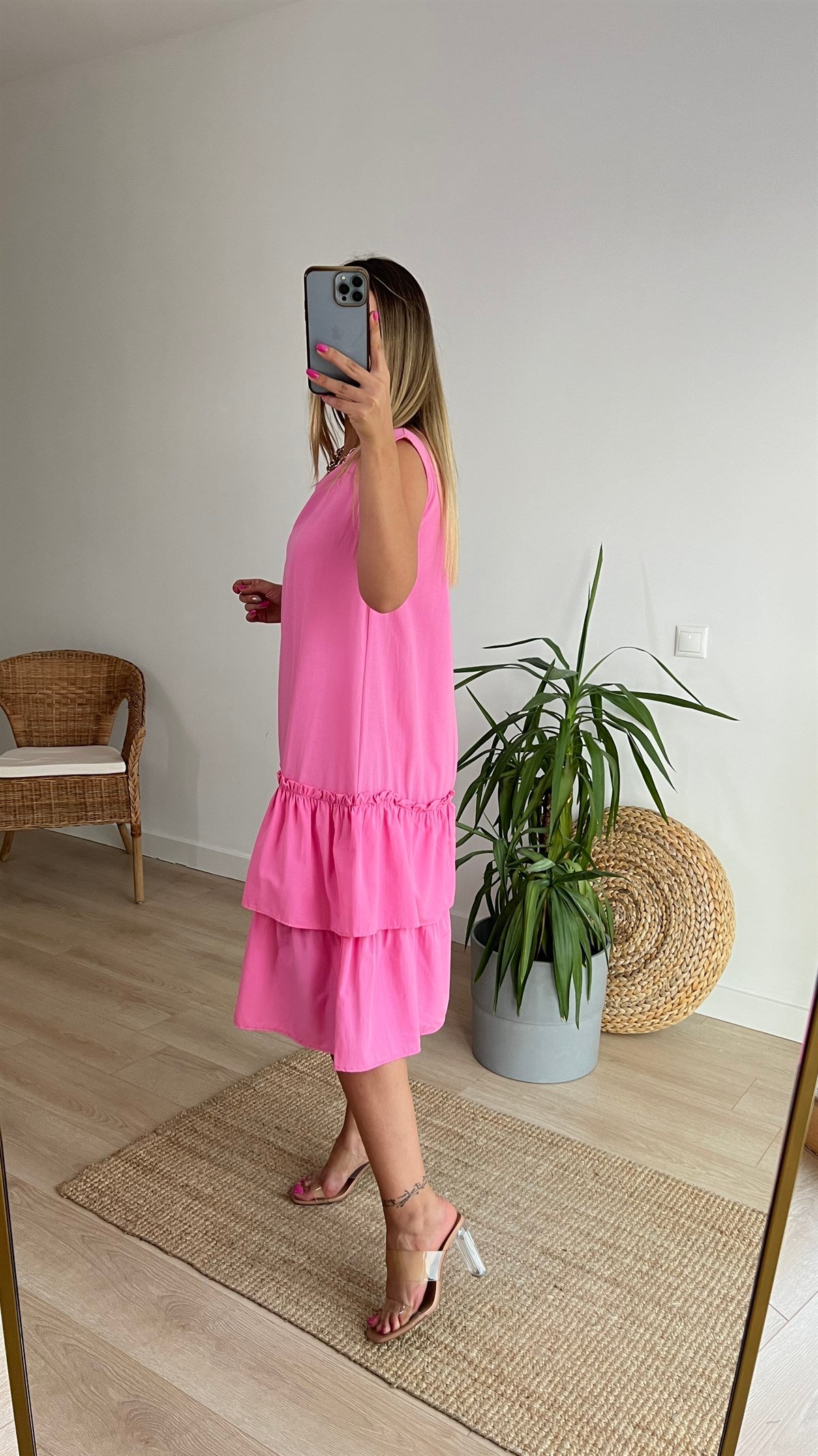 Kolsuz Fırfırlı Pembe Poplin Elbise 