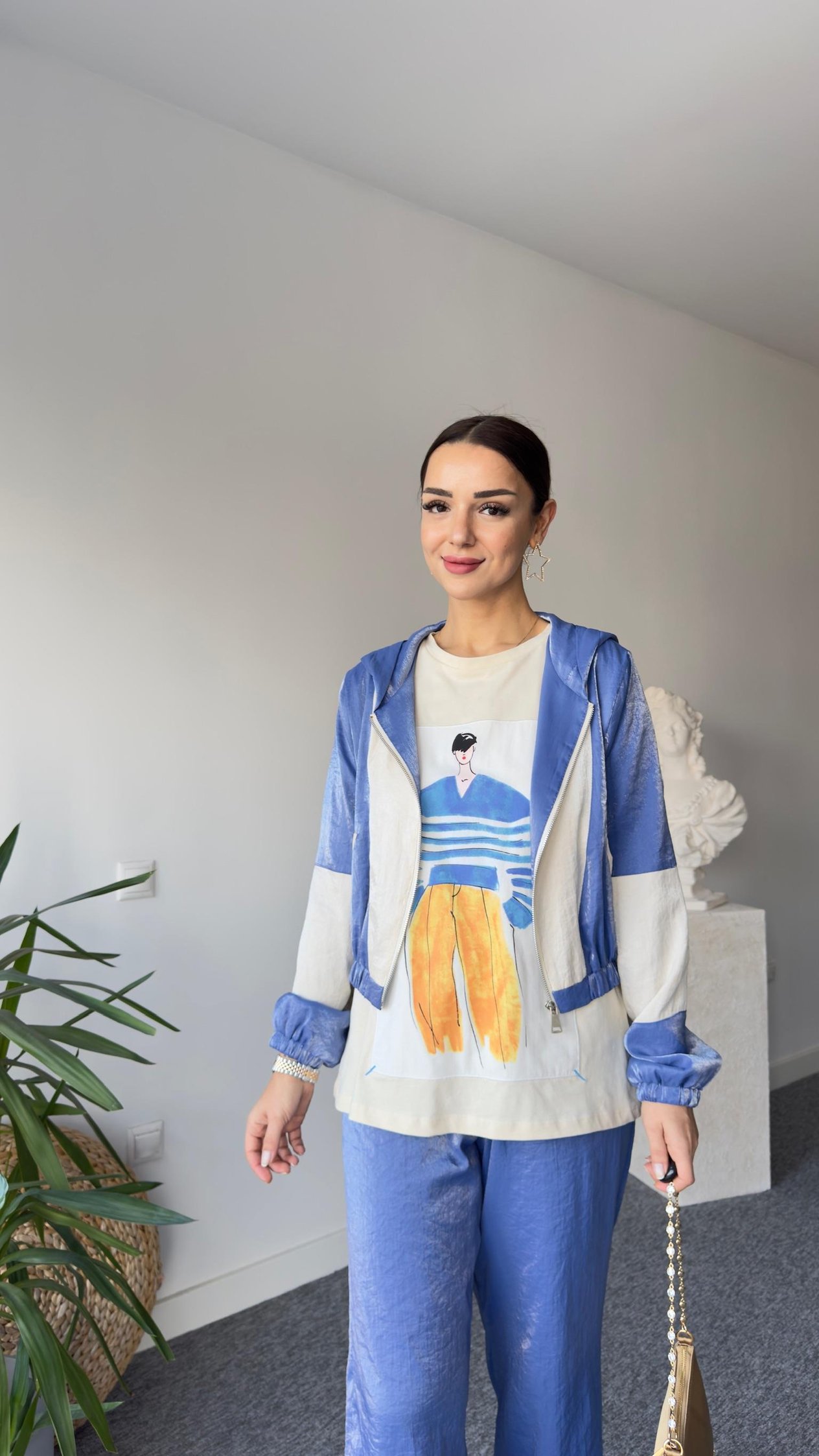 Parlak Kumaş Kapüşonlu Mavi Takım