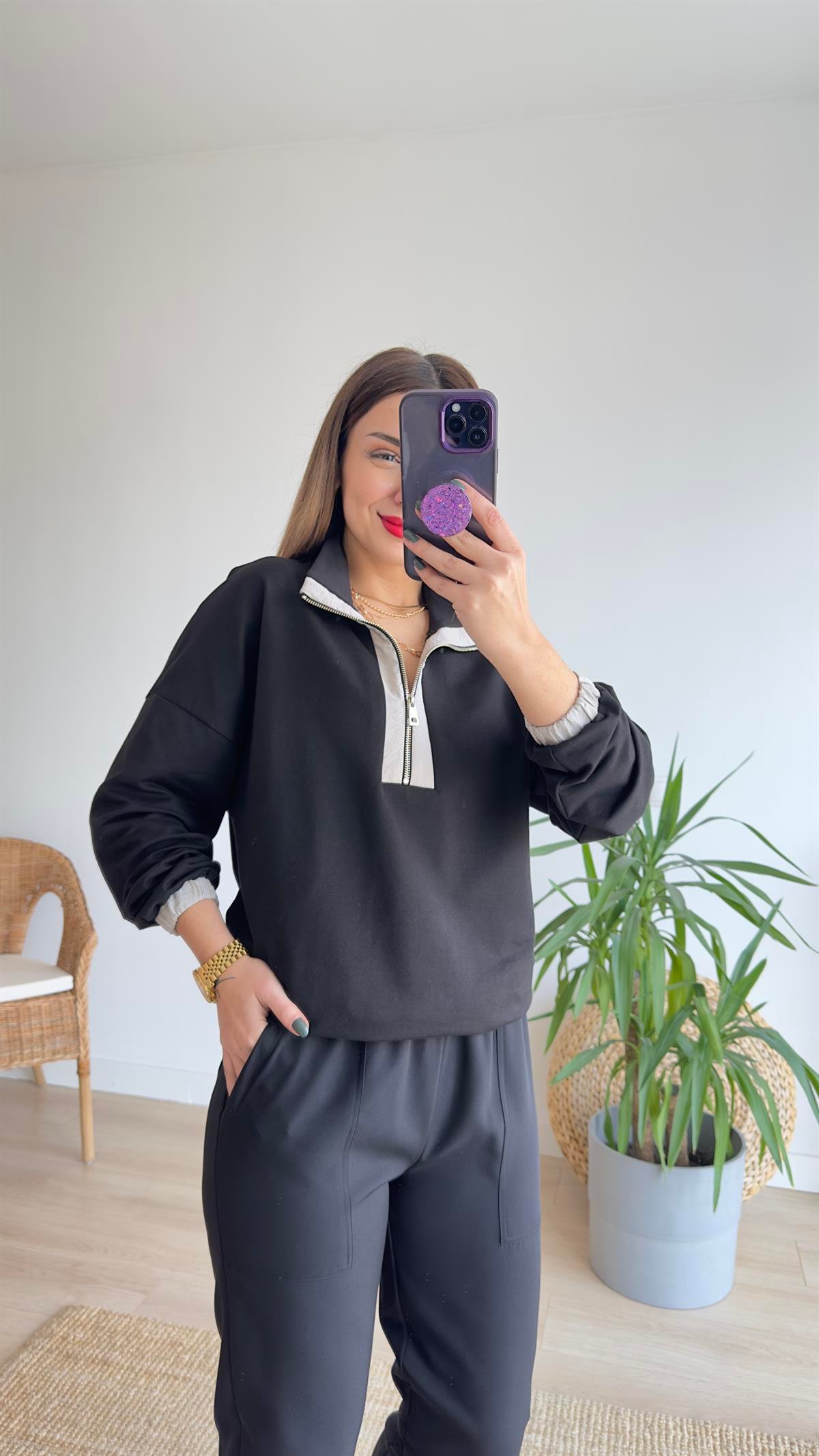 Yarım Fermuar Paraşüt Detay Siyah Sweat