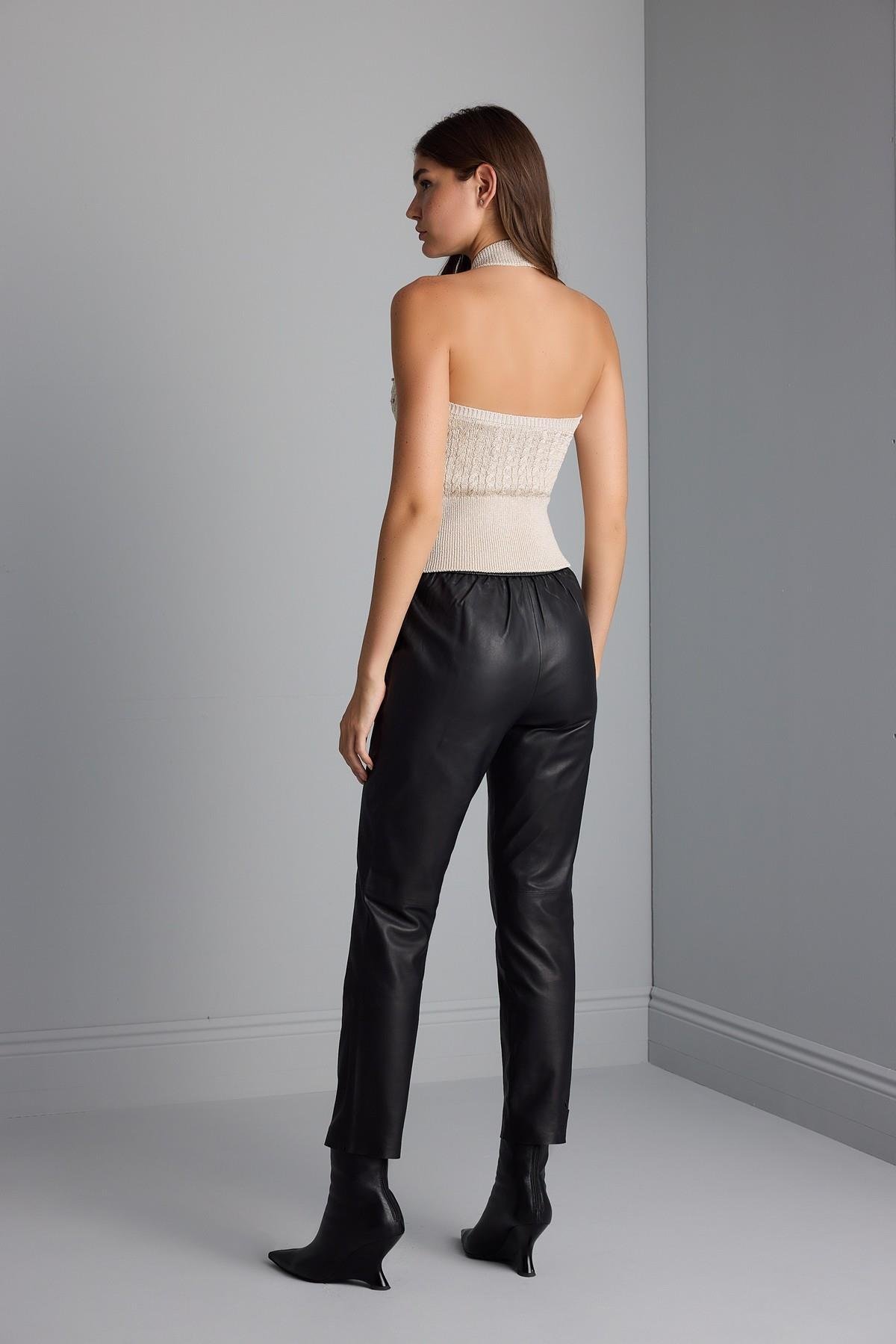 Halter Yaka Taşlı Triko Top