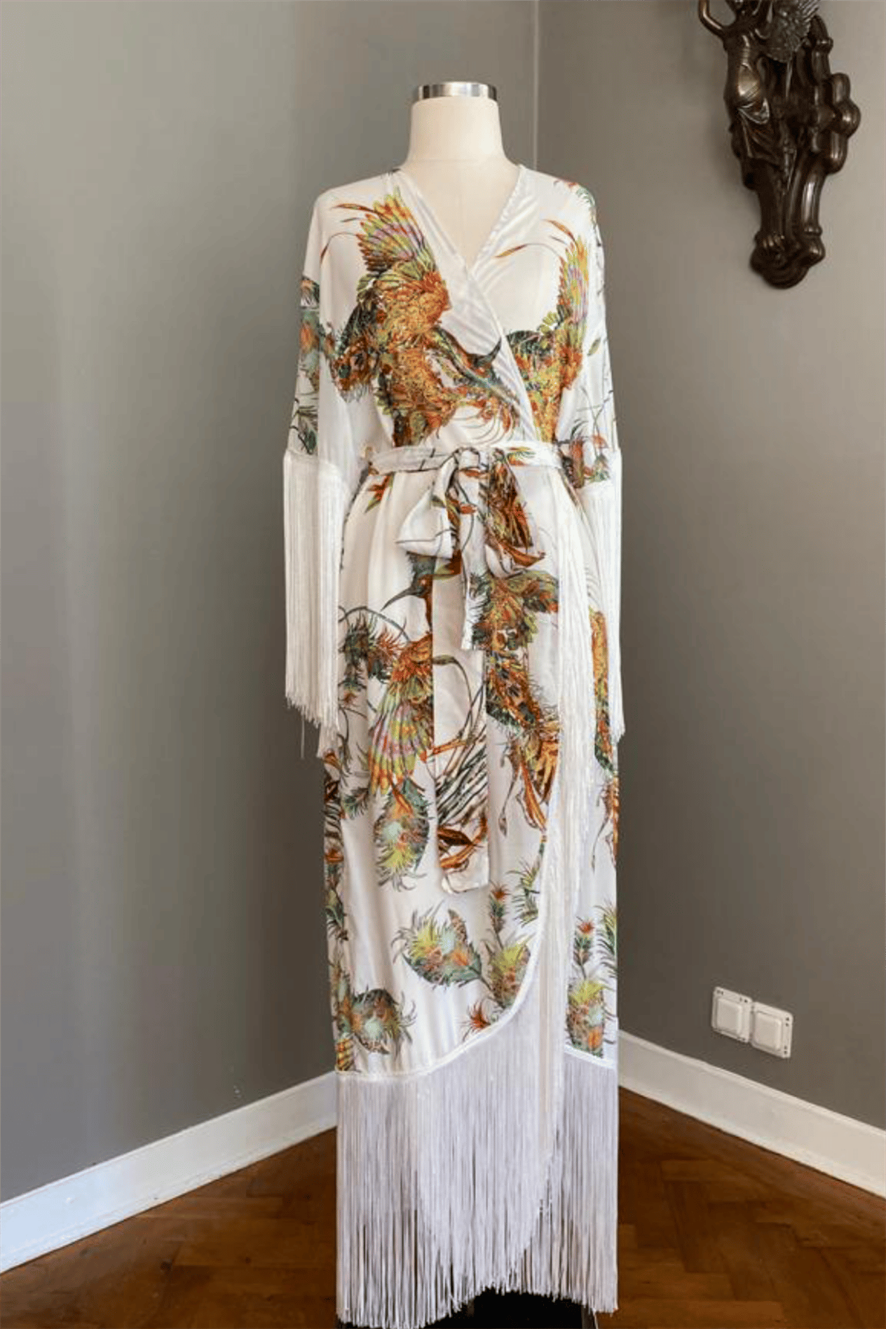 Kuş Desenli Püsküllü Kimono