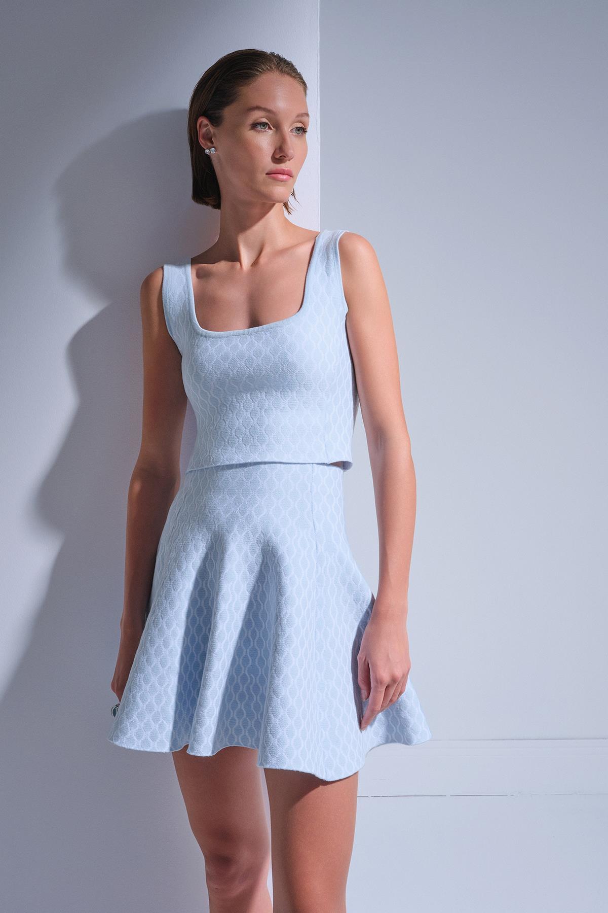 U Yaka Desenli Mavi Crop Top