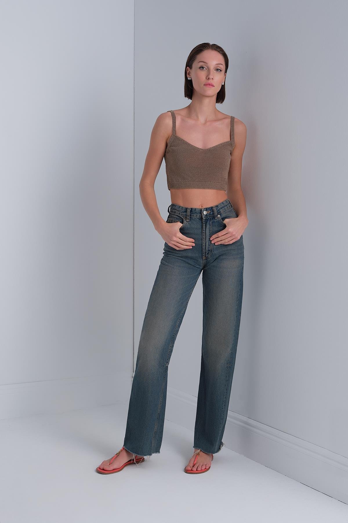 V Yaka Kahverengi Crop Top