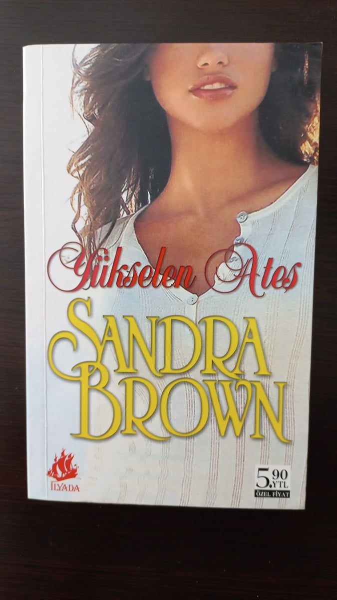 Yüksek Ateş - (SAHAF) , Sandra Brown , Kitap Müptelası - Sahaf , 2453328823348 ,