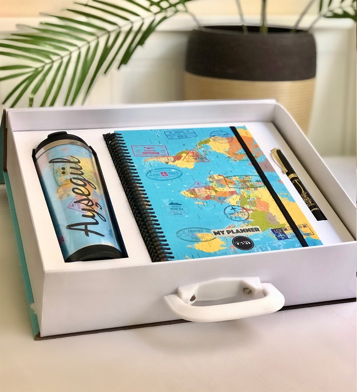  Kişiye Özel Travel Tasarımlı Özel Kutulu Hediye Seti GiftmodaTravel-Mug-Bes 