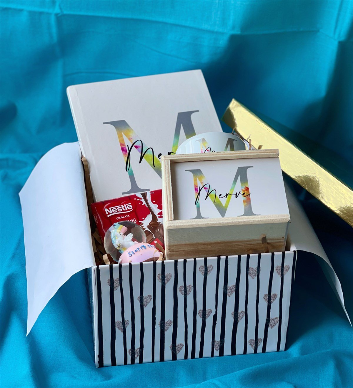 Kişiye Özel Harfli Ajanda Kutulu Kupa Mini Unicorn Starry Sky Kar Küresi Ve Çikolata Hediye SetigiftmodaGmhs100651