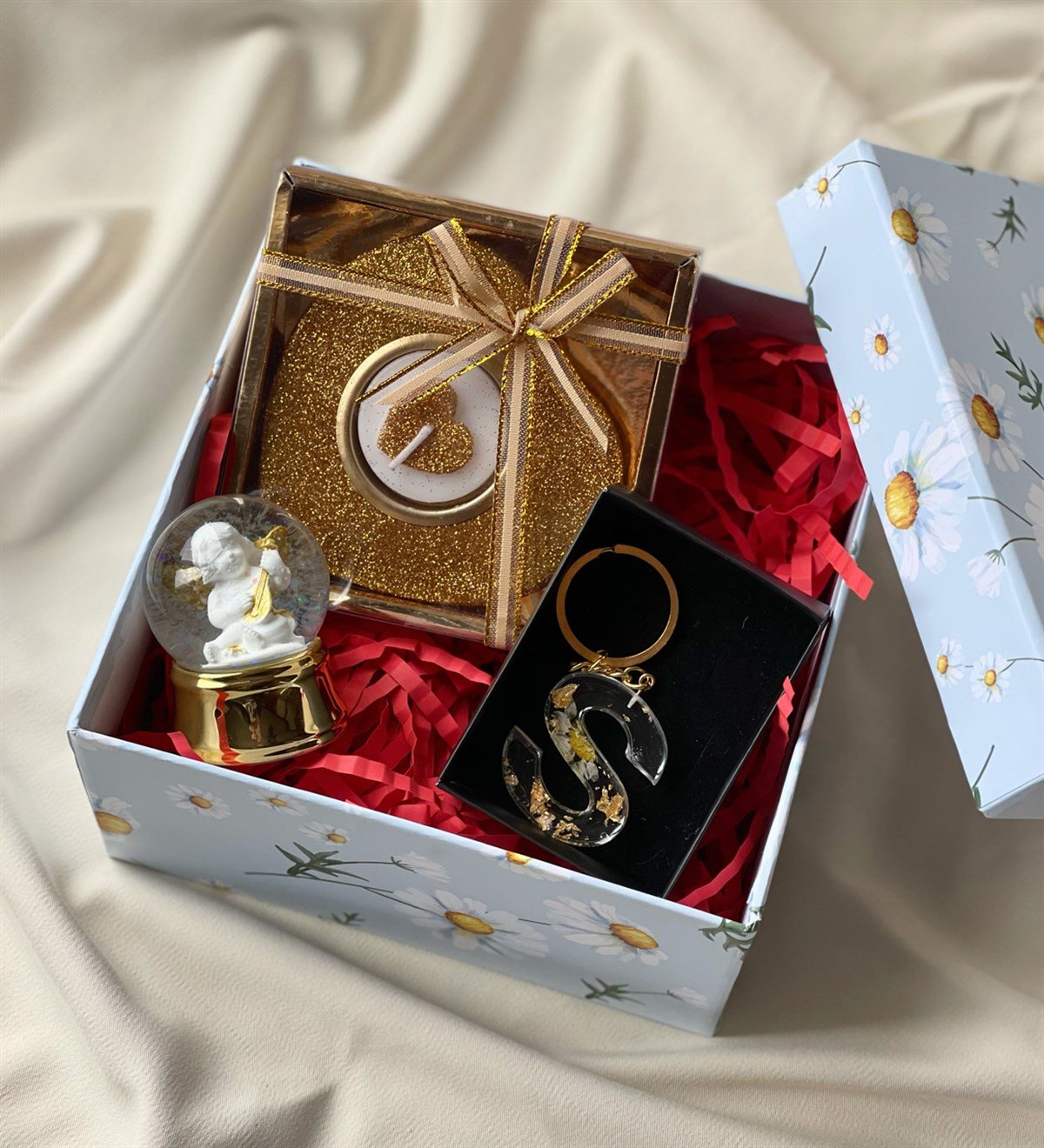 Özel Kutulu  Altınyaldızlı Mini Kar Küresi Mum Ve Gold Epoksi AnahtarlıkgiftmodaGmhs100655