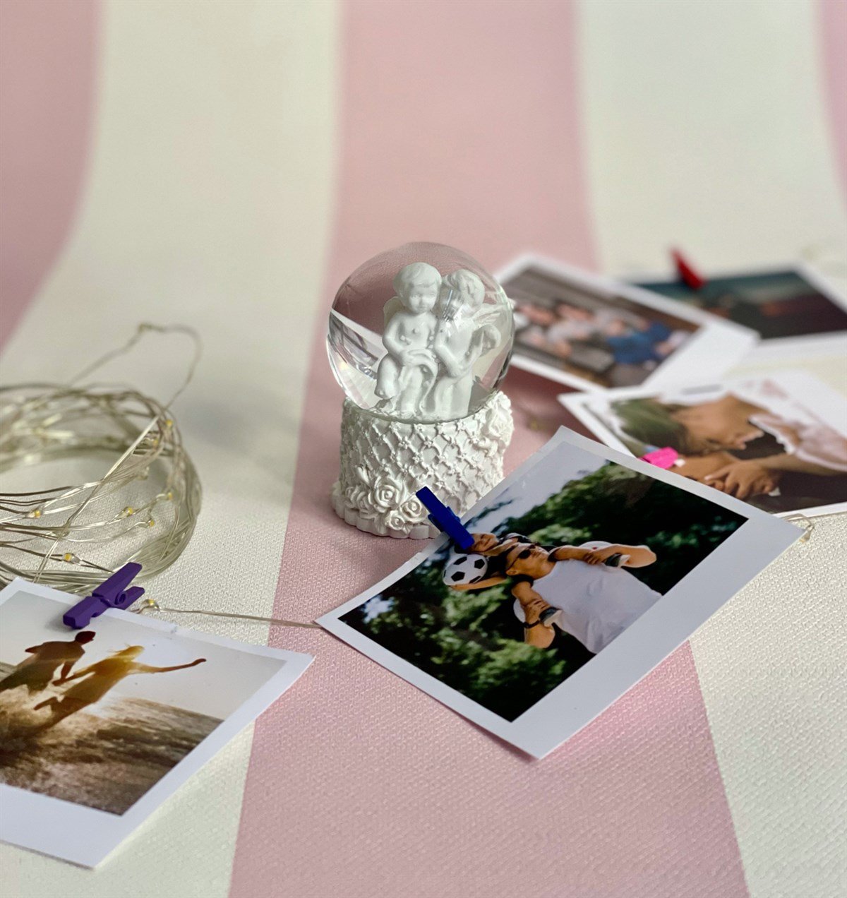 Kişiye Özel 10 Fotoğraf 3 Met Peri Led Ve Mini Boy Işıklı Beyaz Melek Kar KüresiGiftmodaGmhs101148