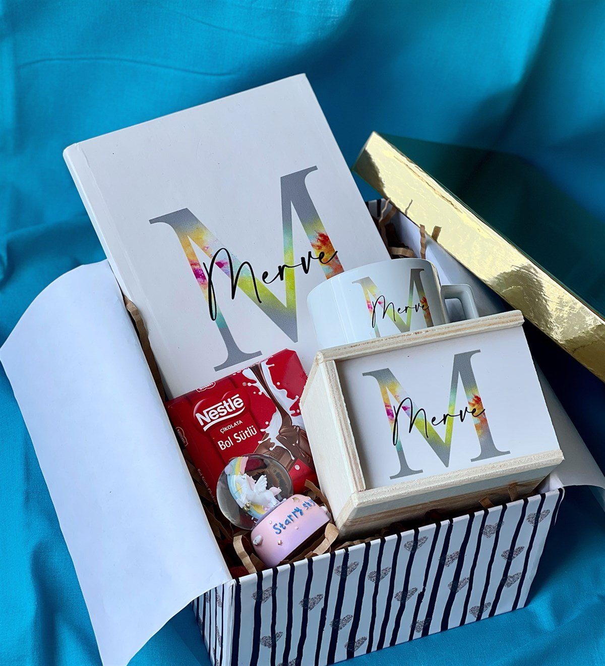 Kişiye Özel Harfli Ajanda Kutulu Kupa Mini Unicorn Starry Sky Kar Küresi Ve Çikolata Hediye SetigiftmodaGmhs100651