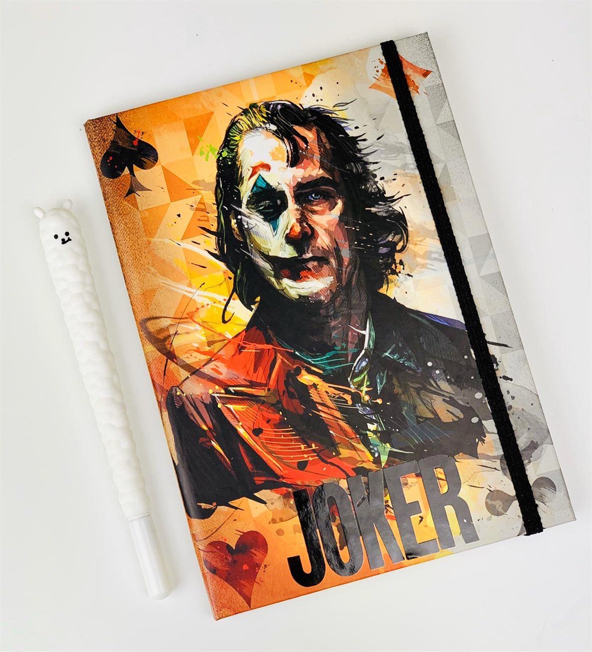 Joker Tasarımlı Lastikli DeferGiftmodaJoker-Lastikli-Defter