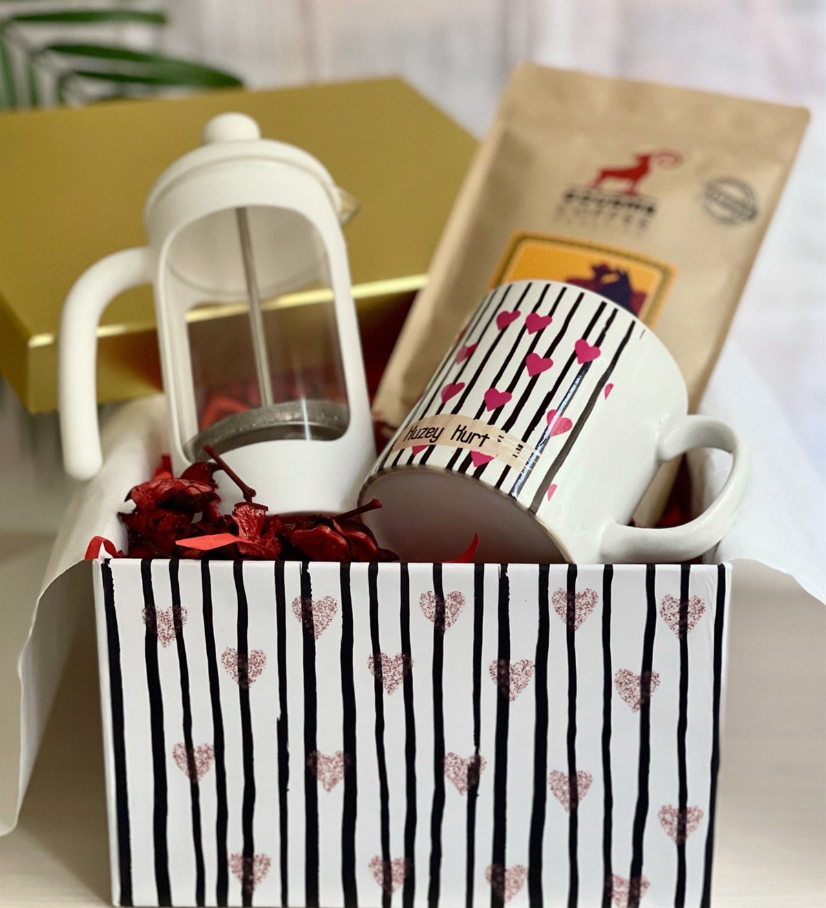 Kişiye Özel Pembe Işıltılı Kalp French Press & Filtre Kahveli Sevgiliye Hediye SetiGiftmodaGmhs100179