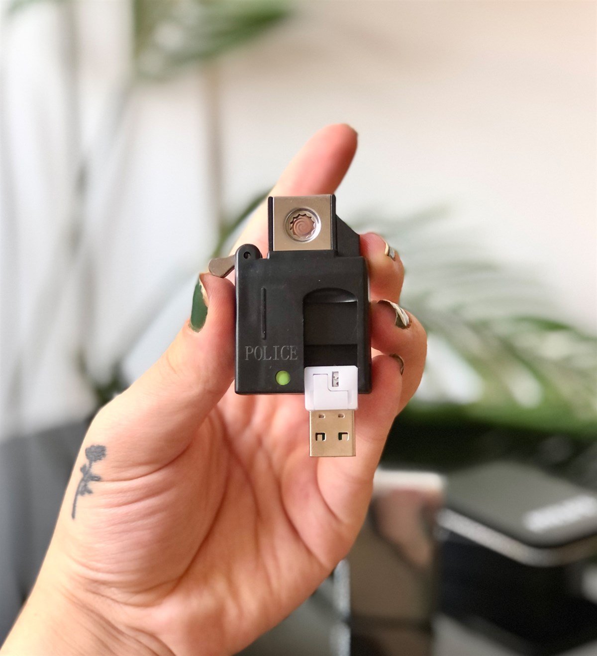 Kişiye Özel USB Şarjlı Siyah Renkli ÇakmakGiftmodako-usb-siyah-çakmak