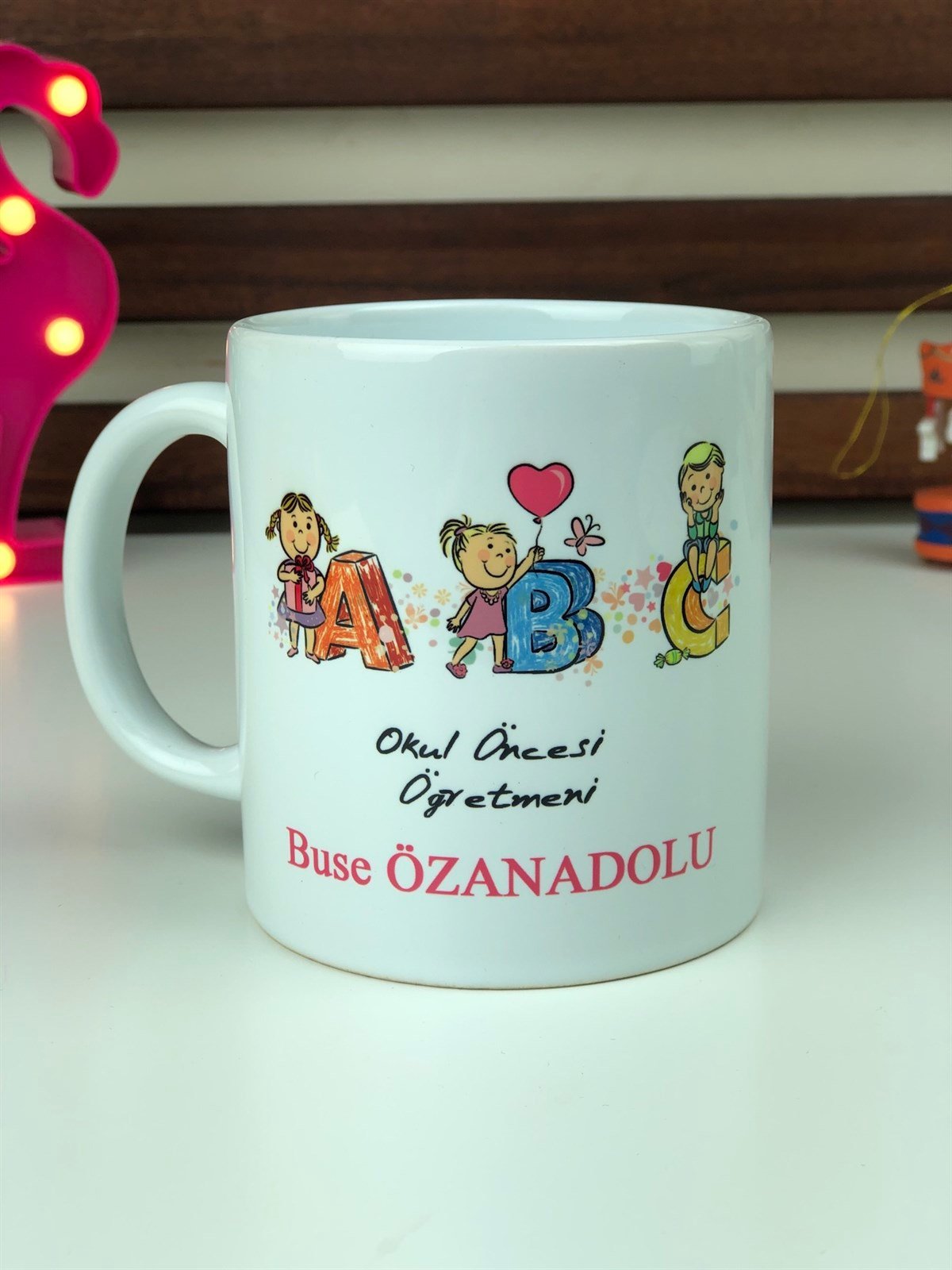 Okul Öncesi Öğretmeni Tasarımlı Kişiye Özel KupaGiftmodaOkul-Öncesi-Kupa