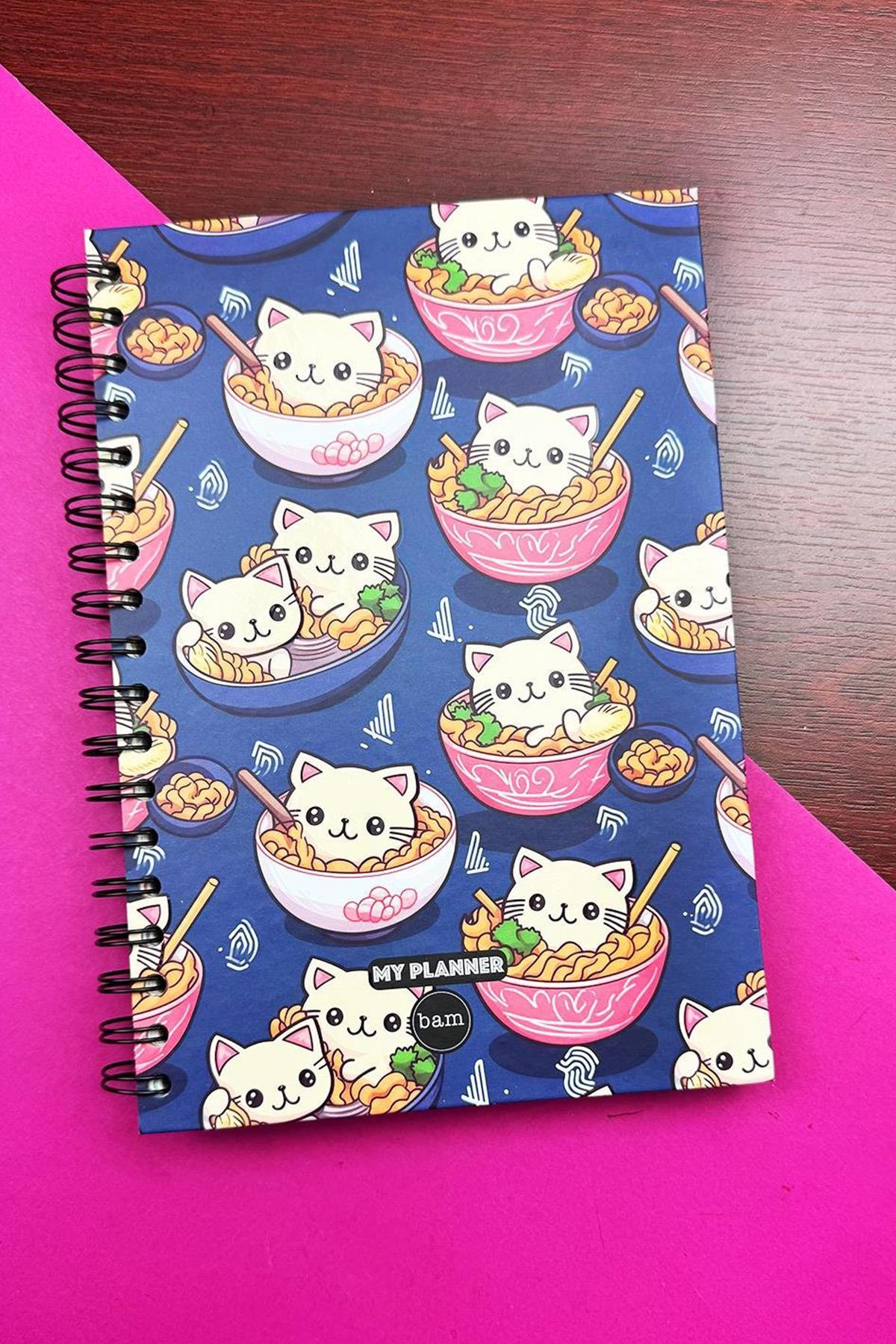 Kedi Noodle Tasarımlı Spiralli Sticker'lı Tarihsiz Konuşan Ajanda Haftalık Planlayıcı Defter